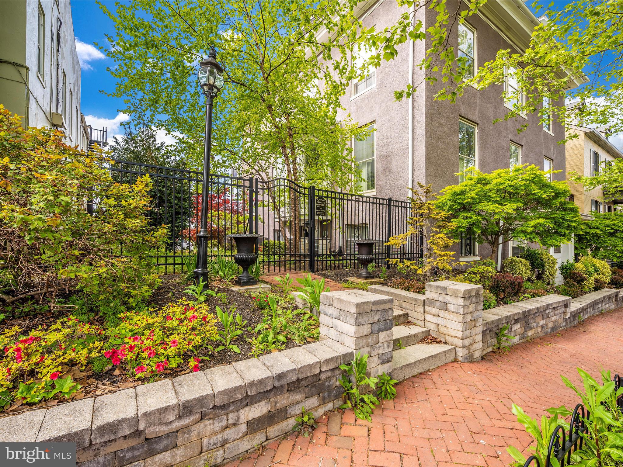 MOUNT PROSPECT - Residential