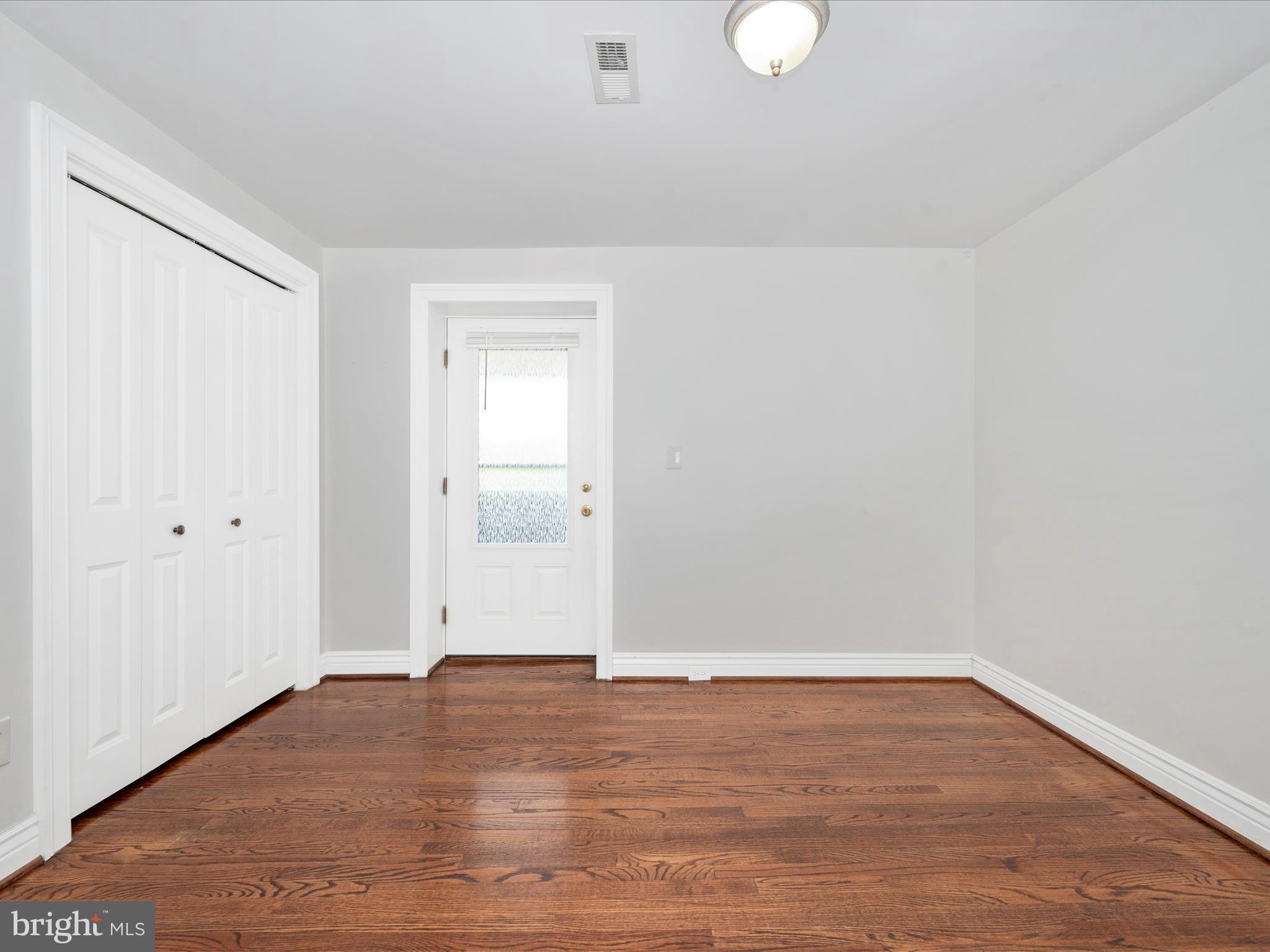 MOUNT PROSPECT - Residential