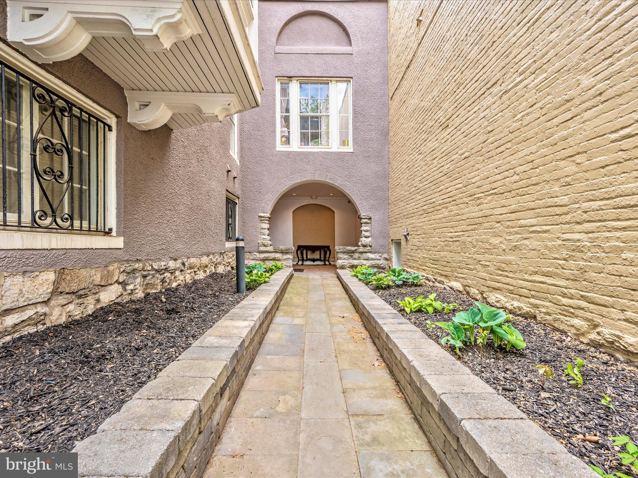 MOUNT PROSPECT - Residential