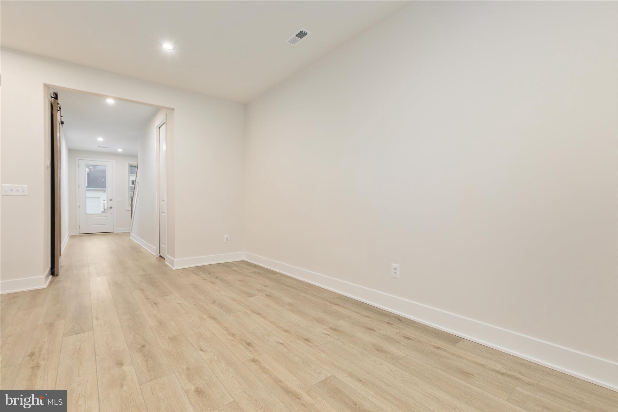 HIATT POINTE AT SNOWDEN BRIDGE - Residential