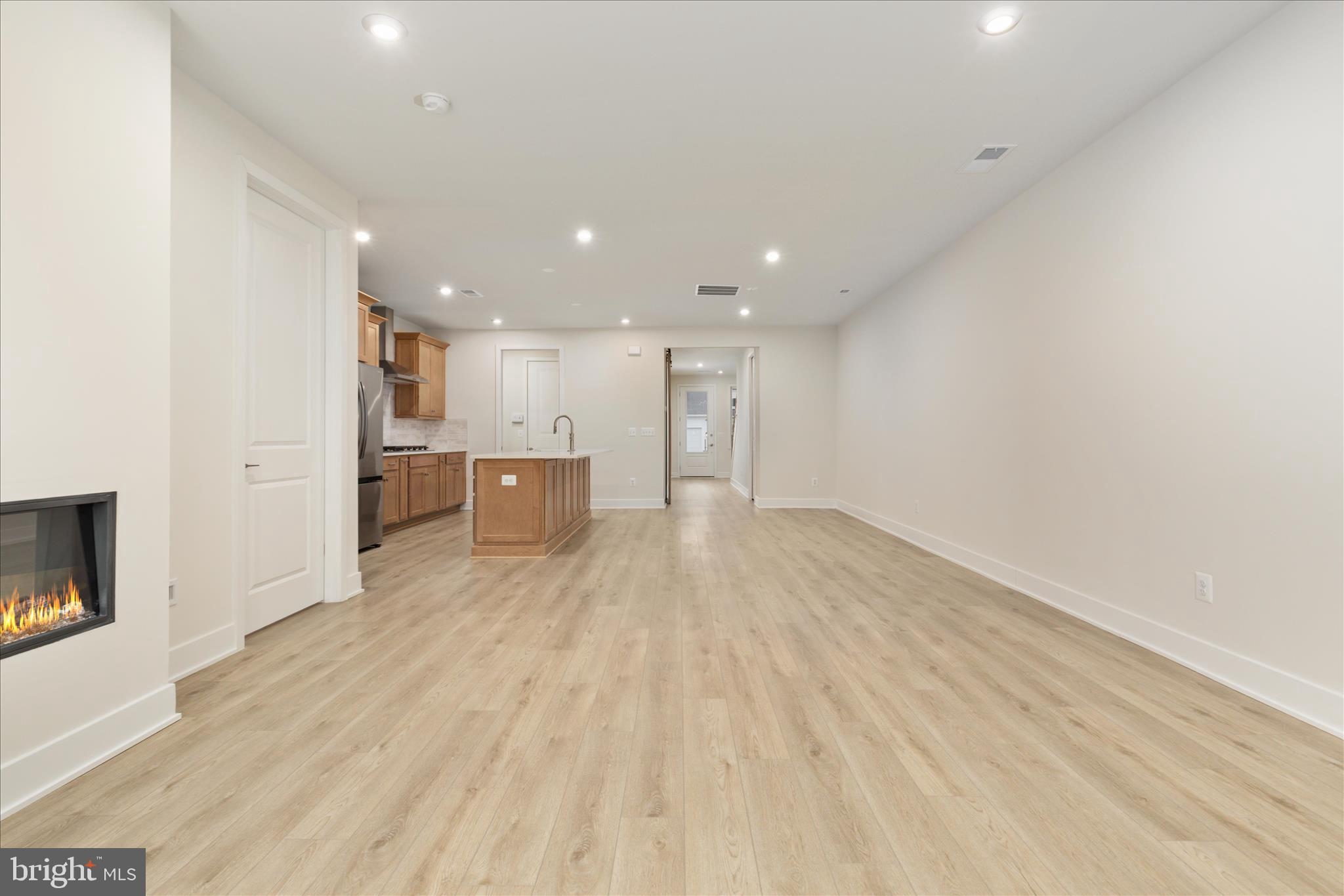 HIATT POINTE AT SNOWDEN BRIDGE - Residential