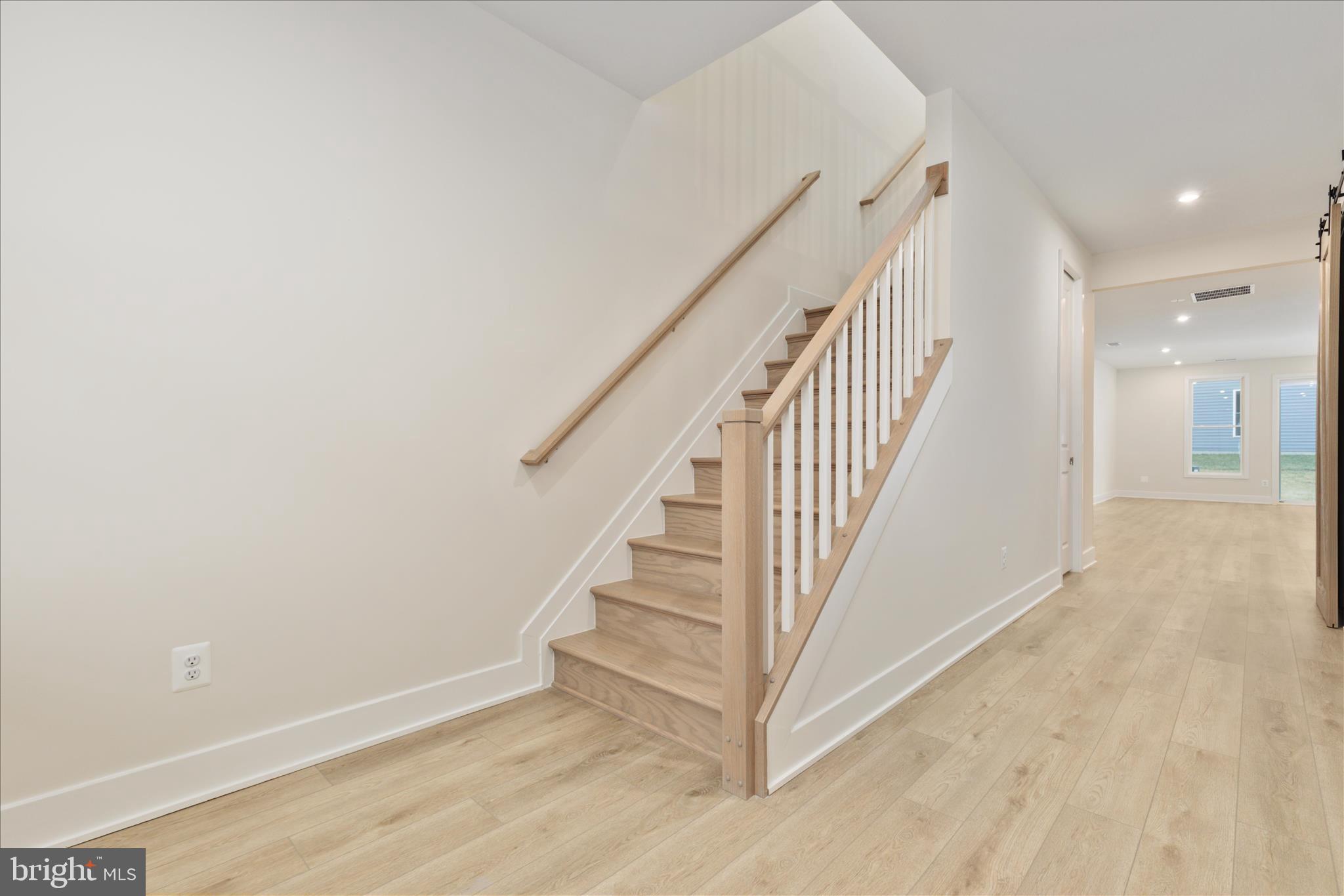 HIATT POINTE AT SNOWDEN BRIDGE - Residential