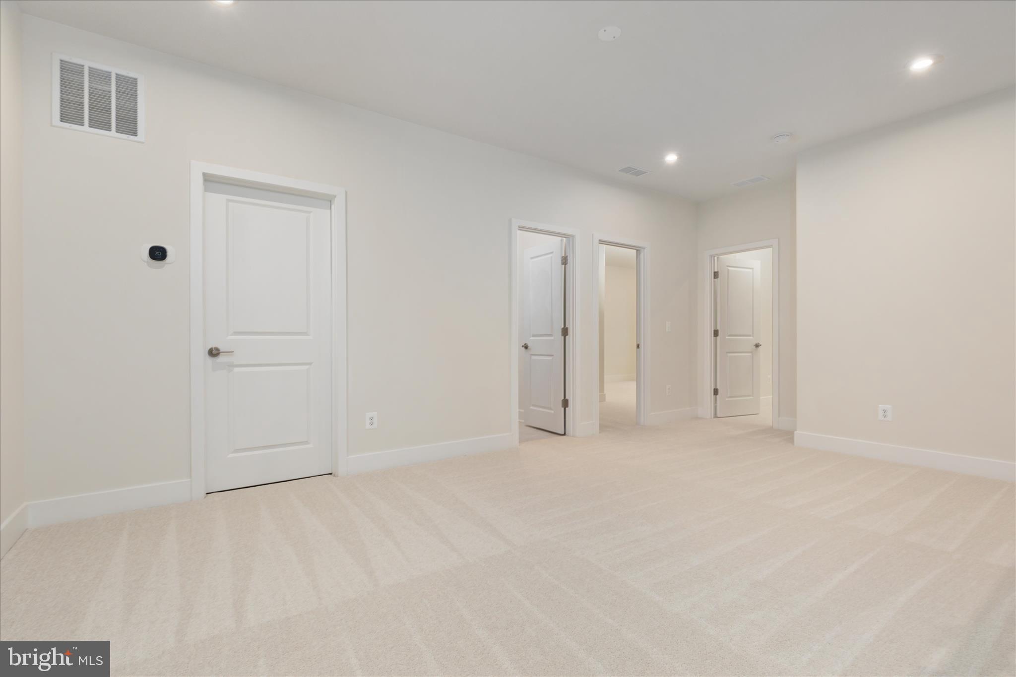 HIATT POINTE AT SNOWDEN BRIDGE - Residential