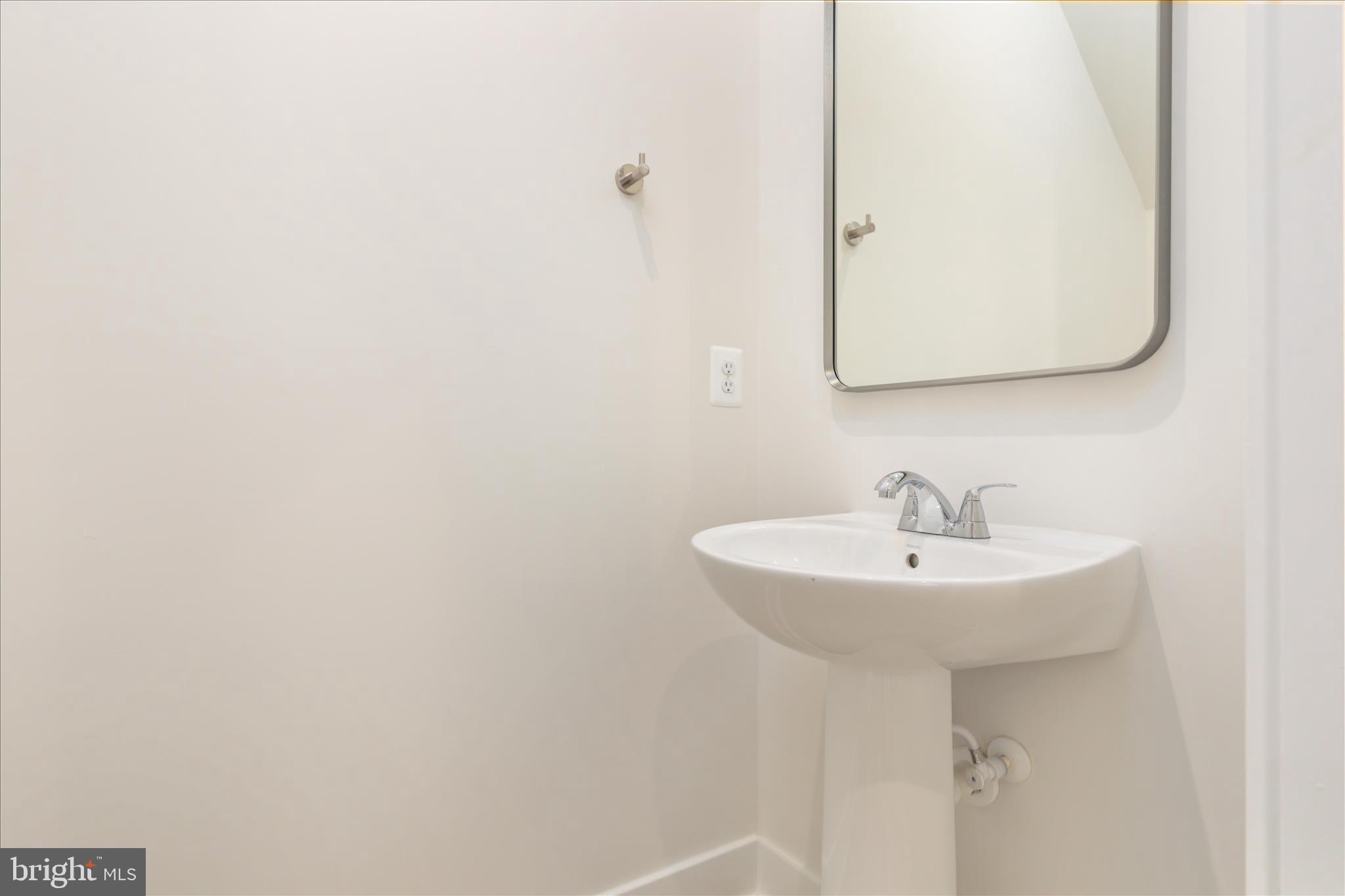 HIATT POINTE AT SNOWDEN BRIDGE - Residential