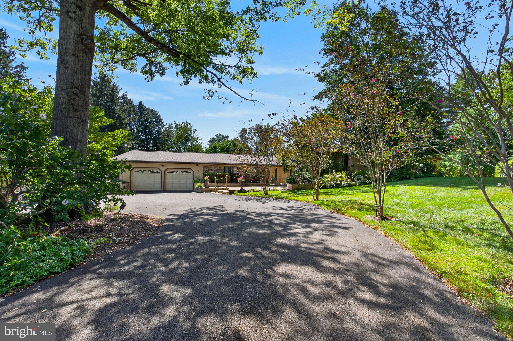 17 IVY HILL COURT