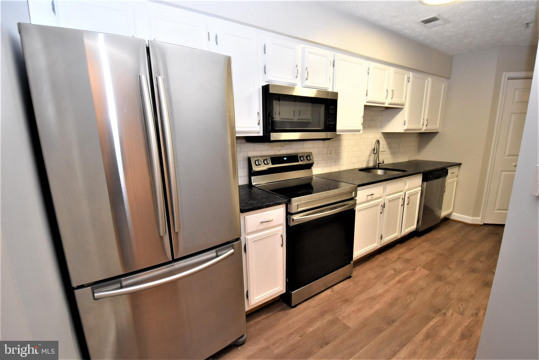 ADMIRAL REACH AT HARBOUR GATES - Residential