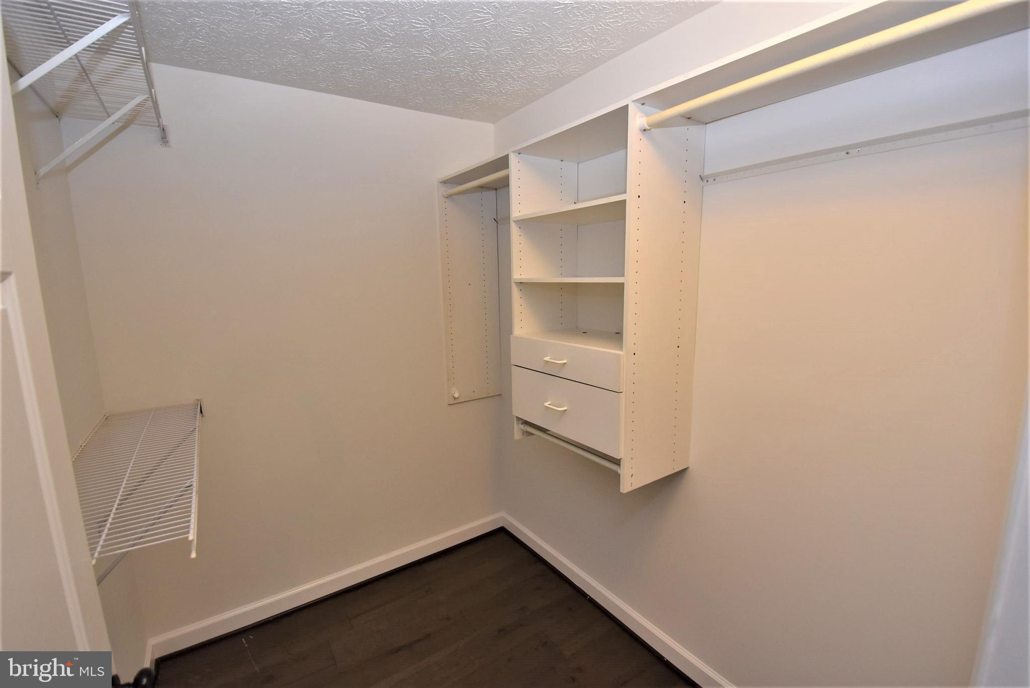 ADMIRAL REACH AT HARBOUR GATES - Residential