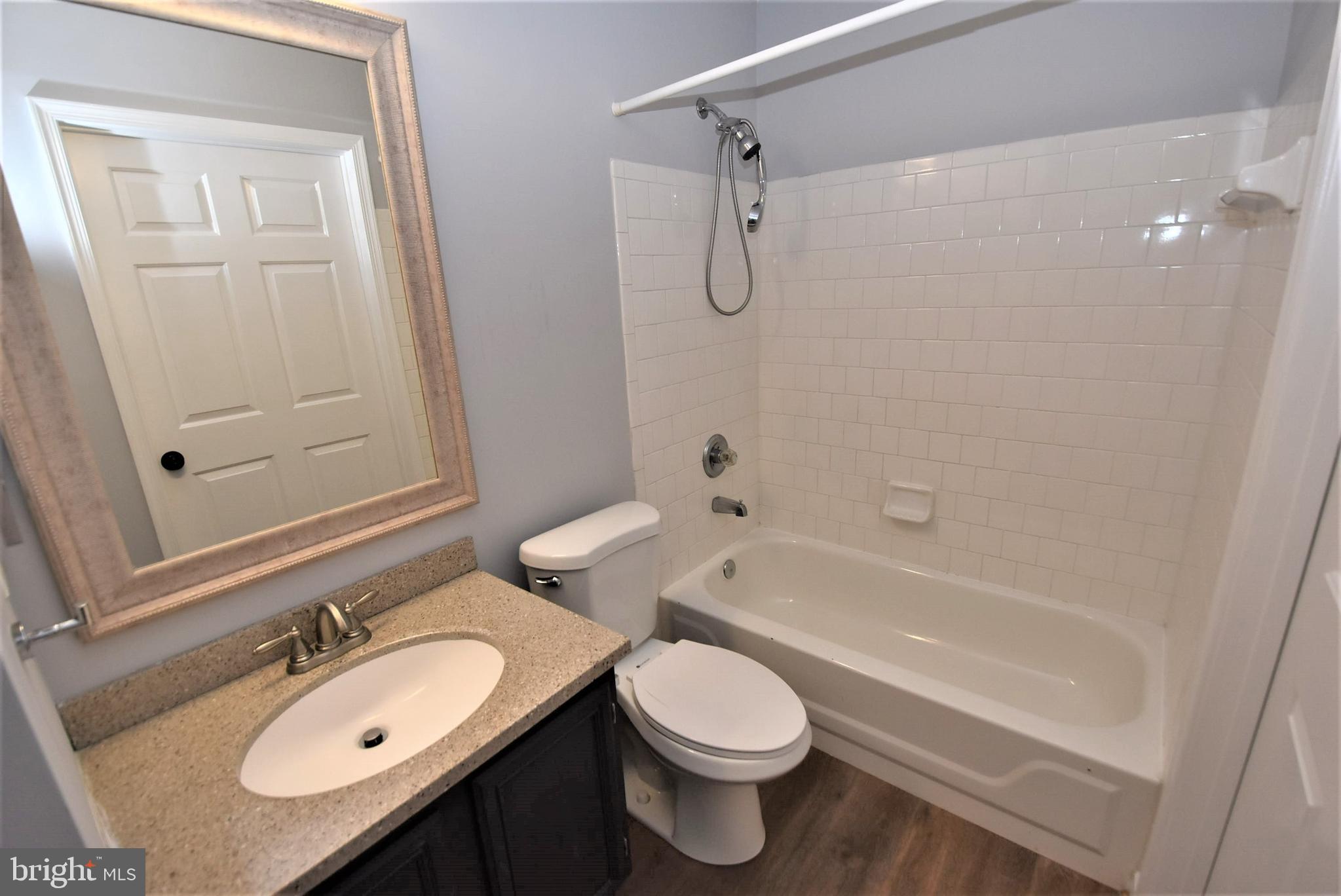 ADMIRAL REACH AT HARBOUR GATES - Residential