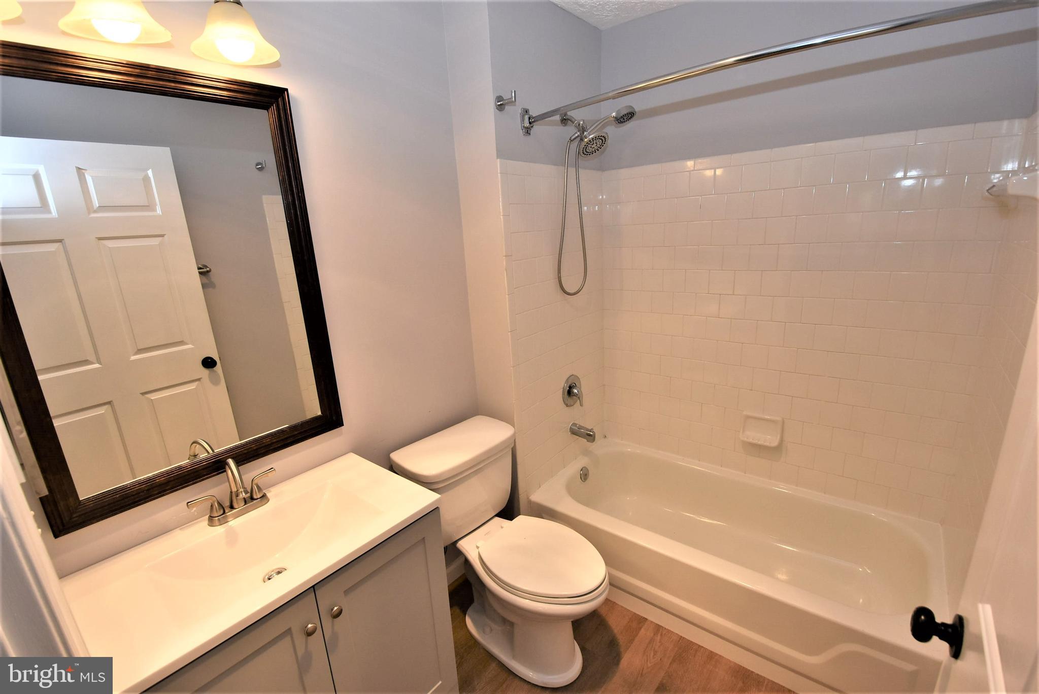 ADMIRAL REACH AT HARBOUR GATES - Residential