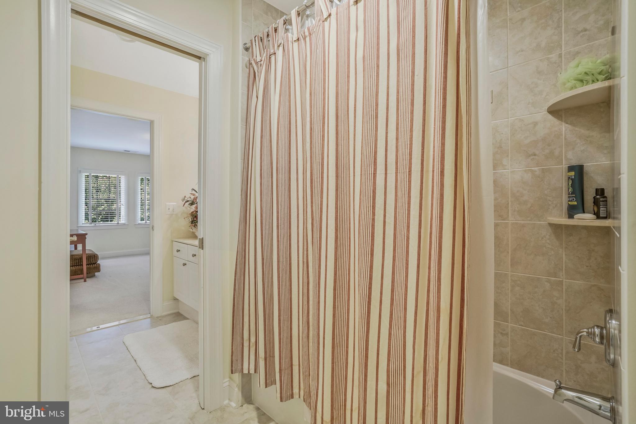 LEEWOOD ESTATES - Residential