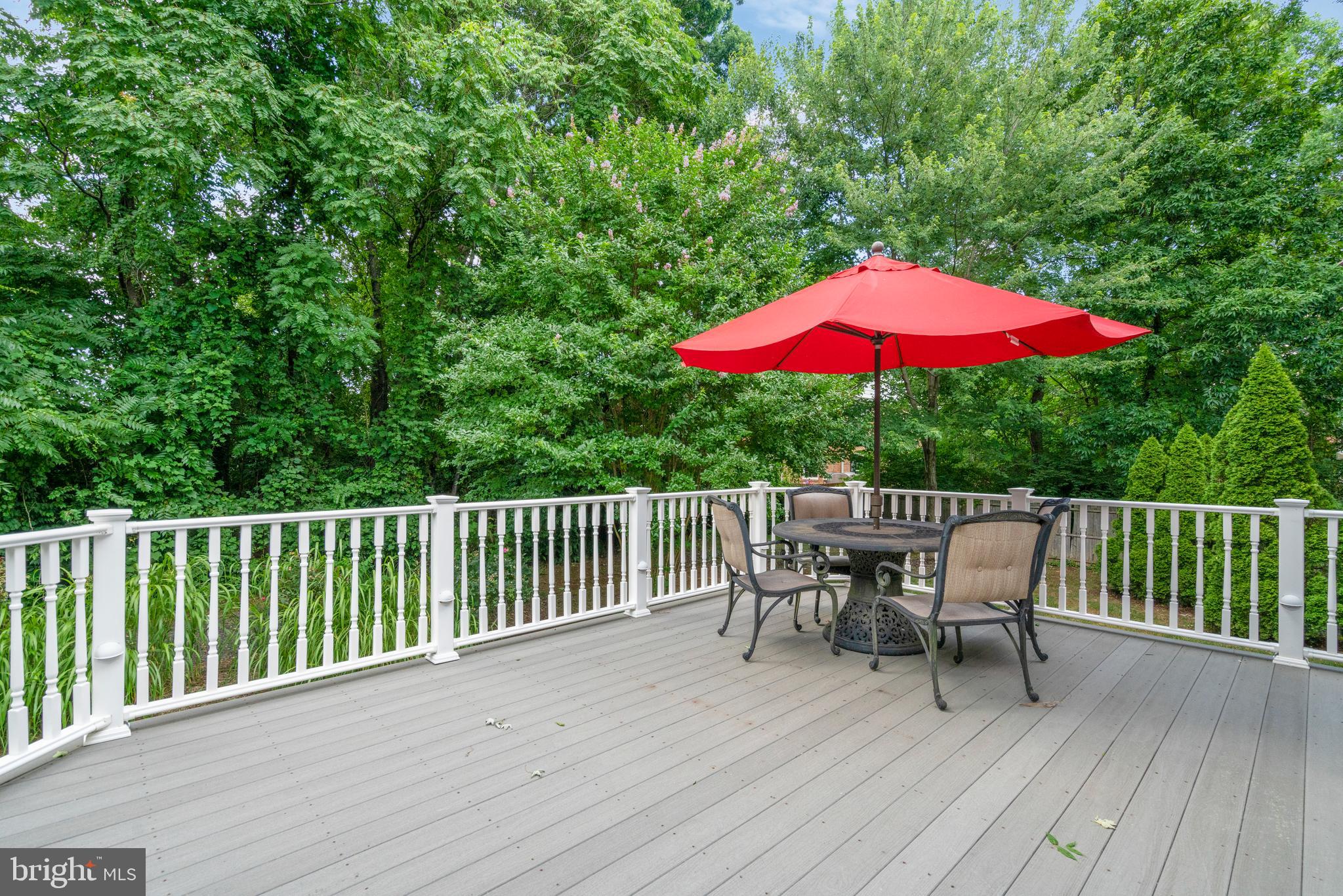 LEEWOOD ESTATES - Residential