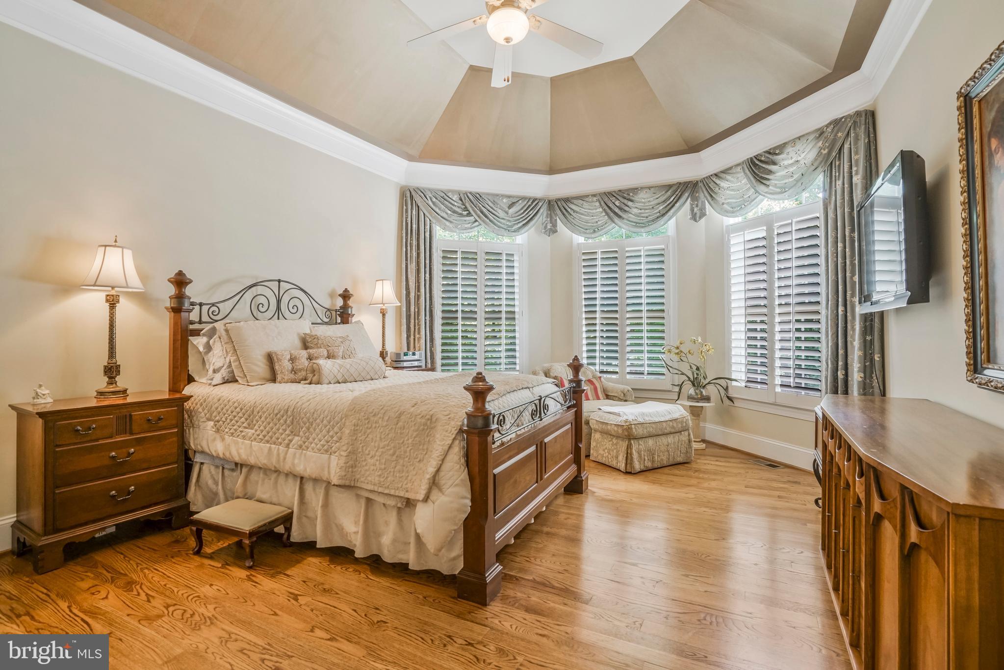 LEEWOOD ESTATES - Residential