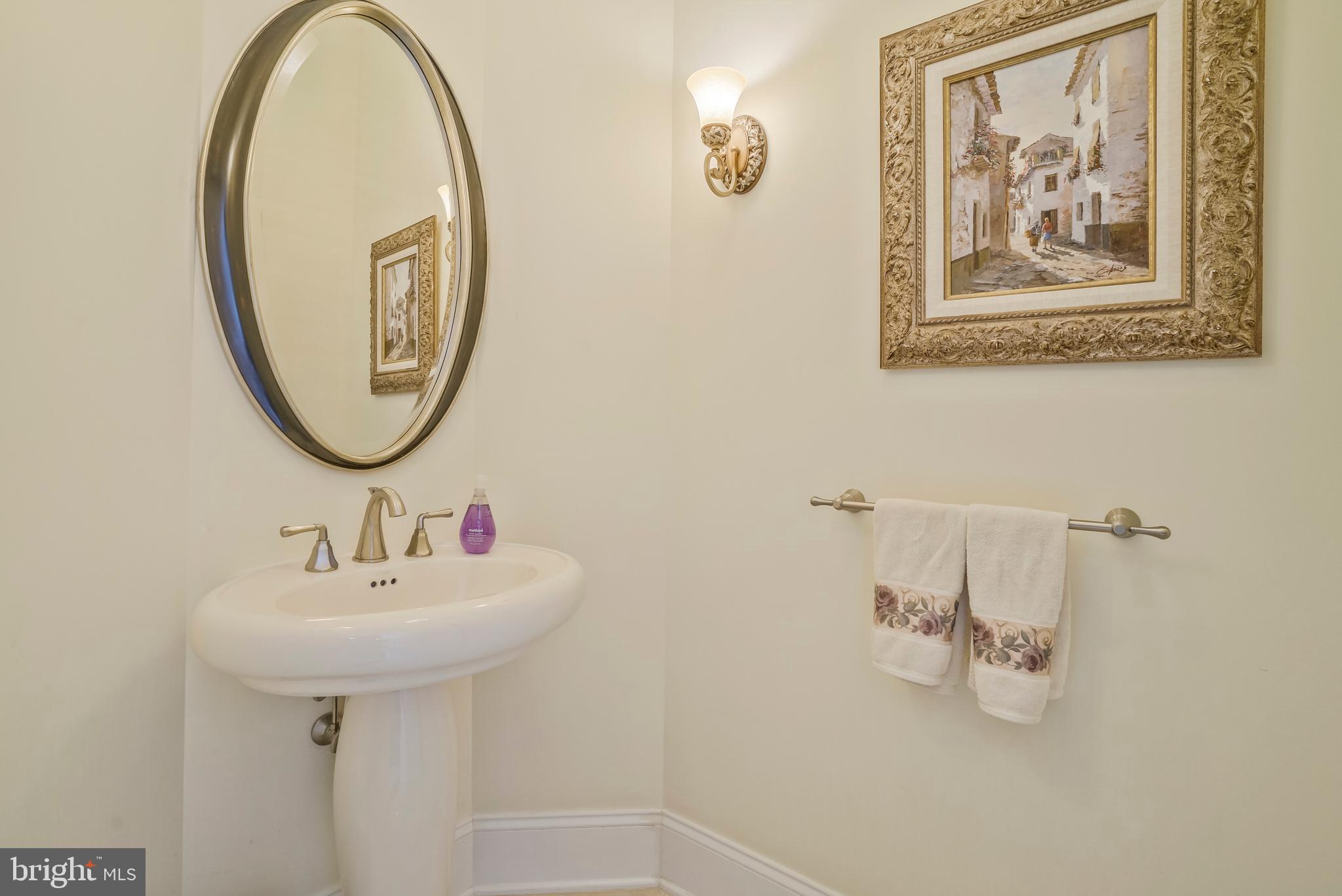 LEEWOOD ESTATES - Residential