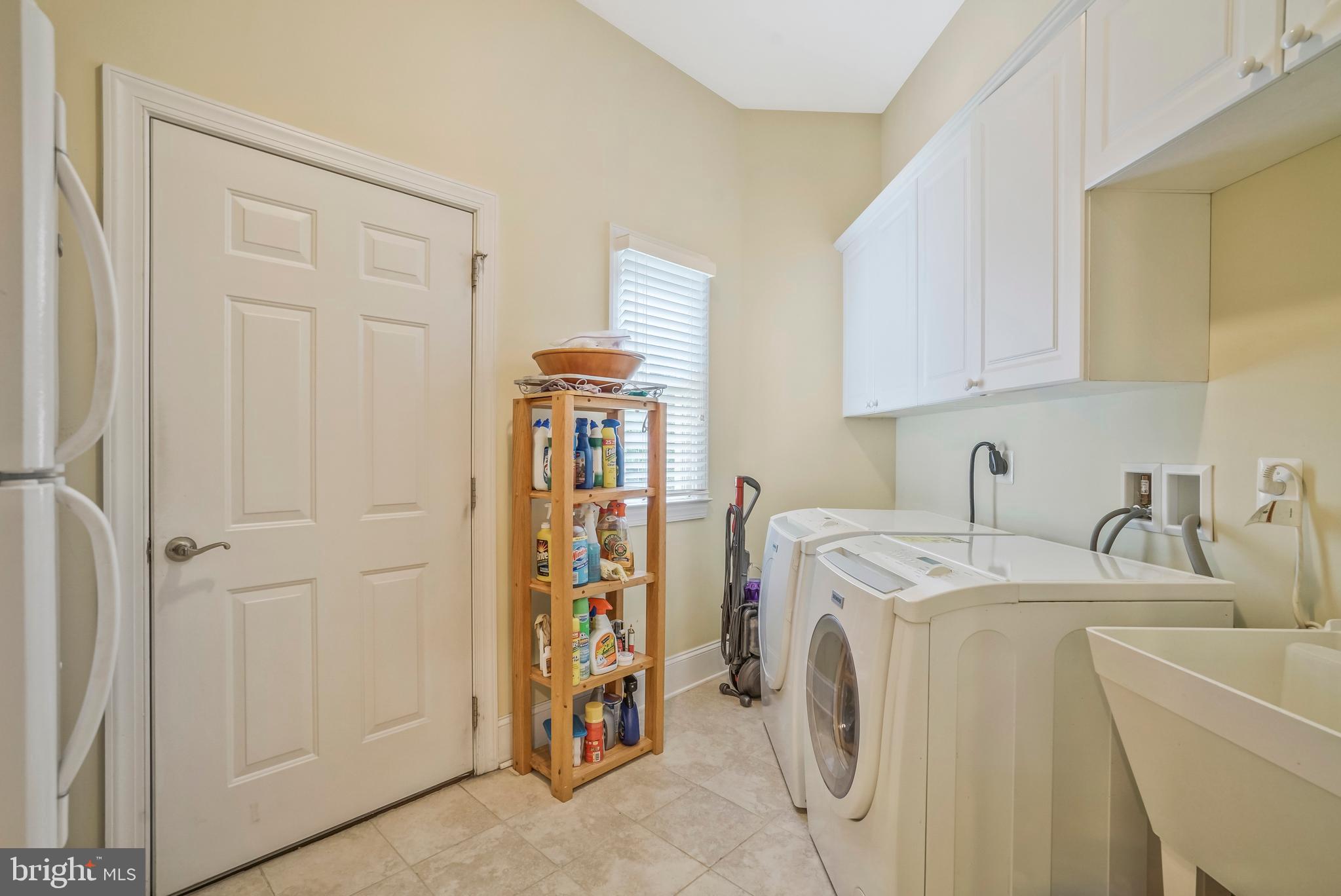 LEEWOOD ESTATES - Residential