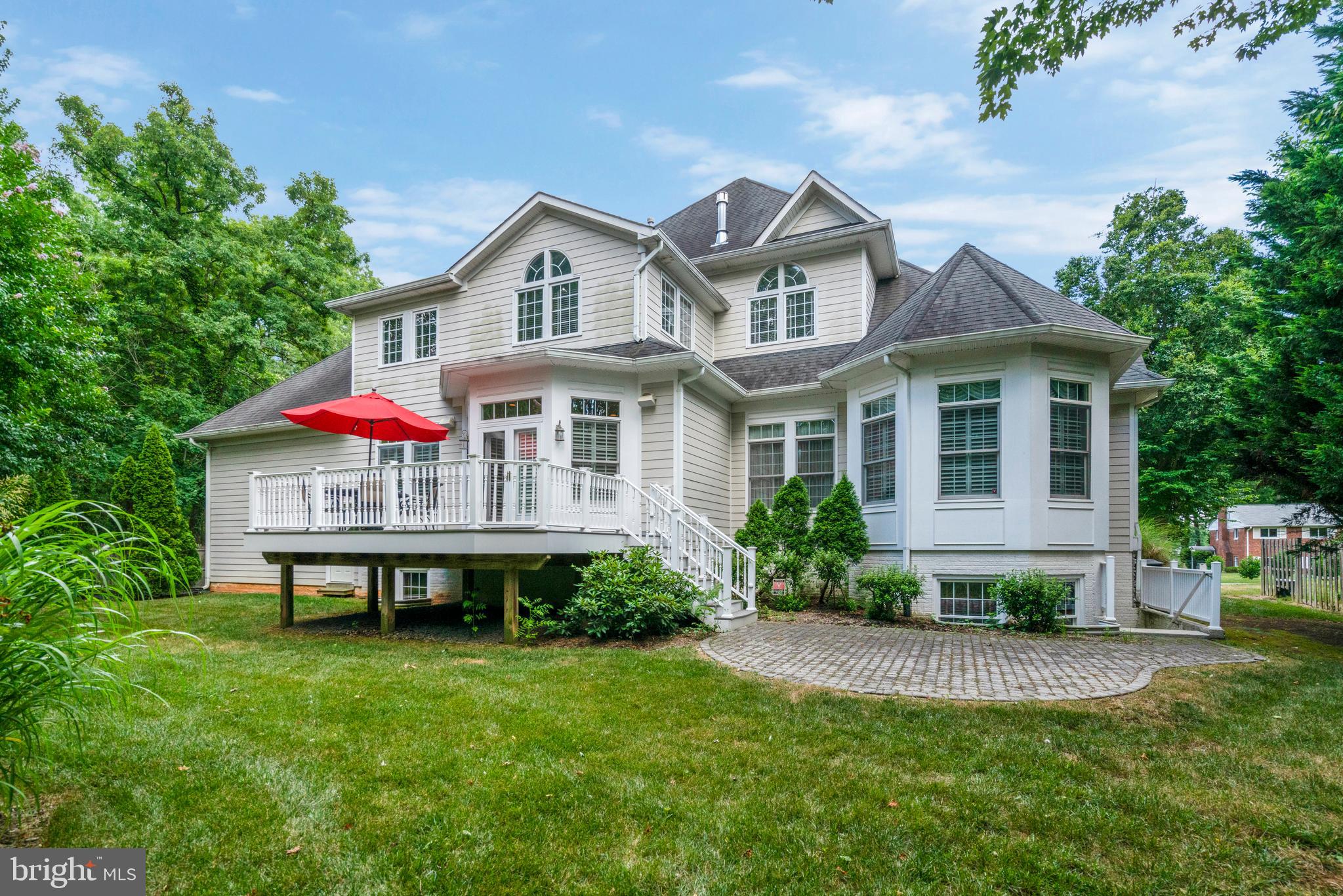 LEEWOOD ESTATES - Residential