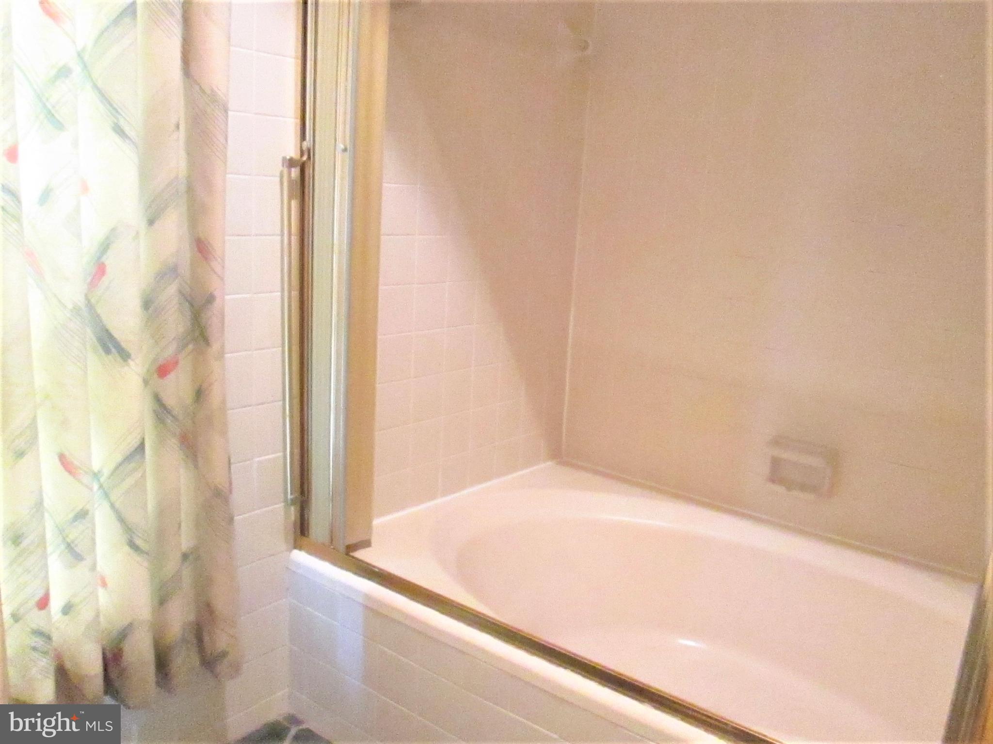 GLEN ARM - Residential