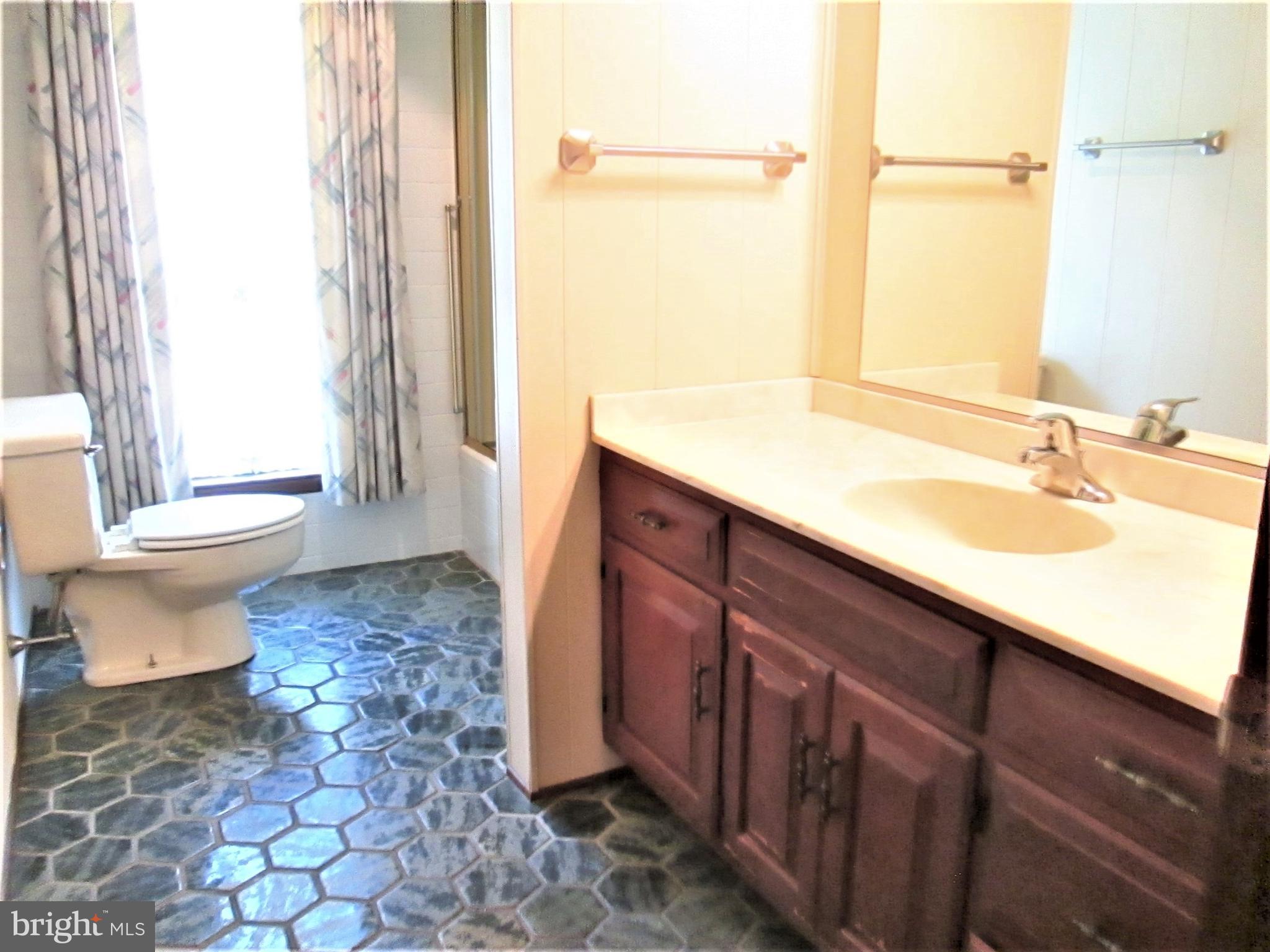 GLEN ARM - Residential