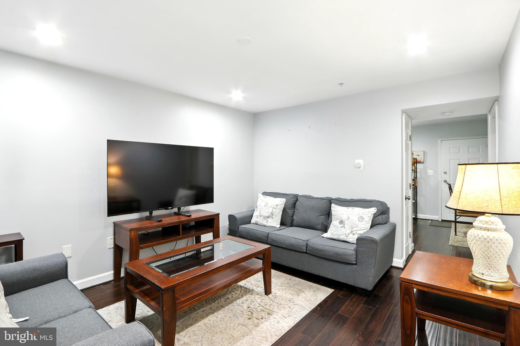 DOWNTOWN - Residential