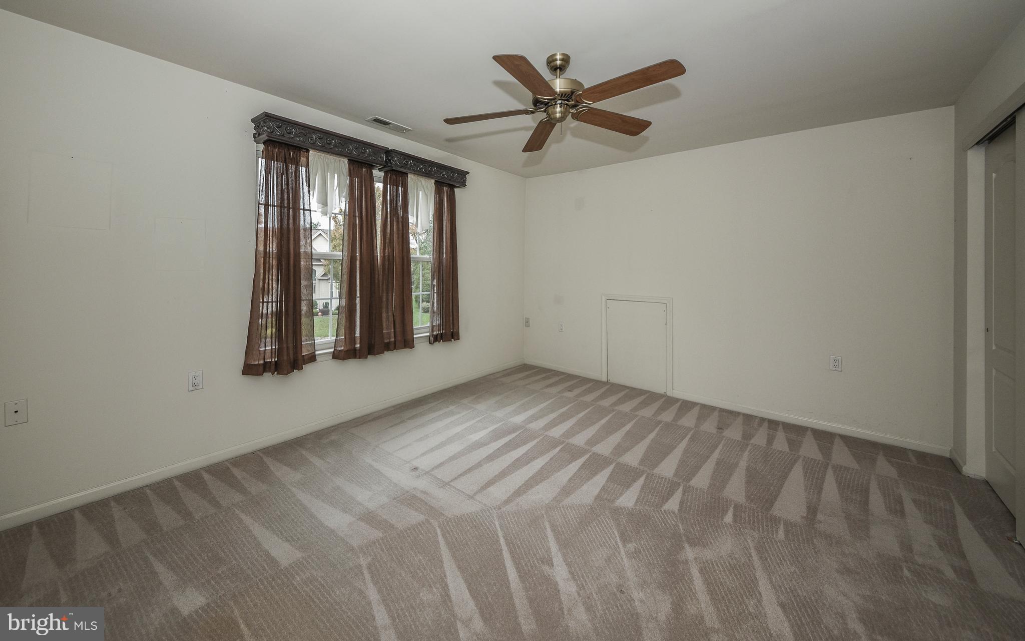 LEGACY OAKS - Residential Lease