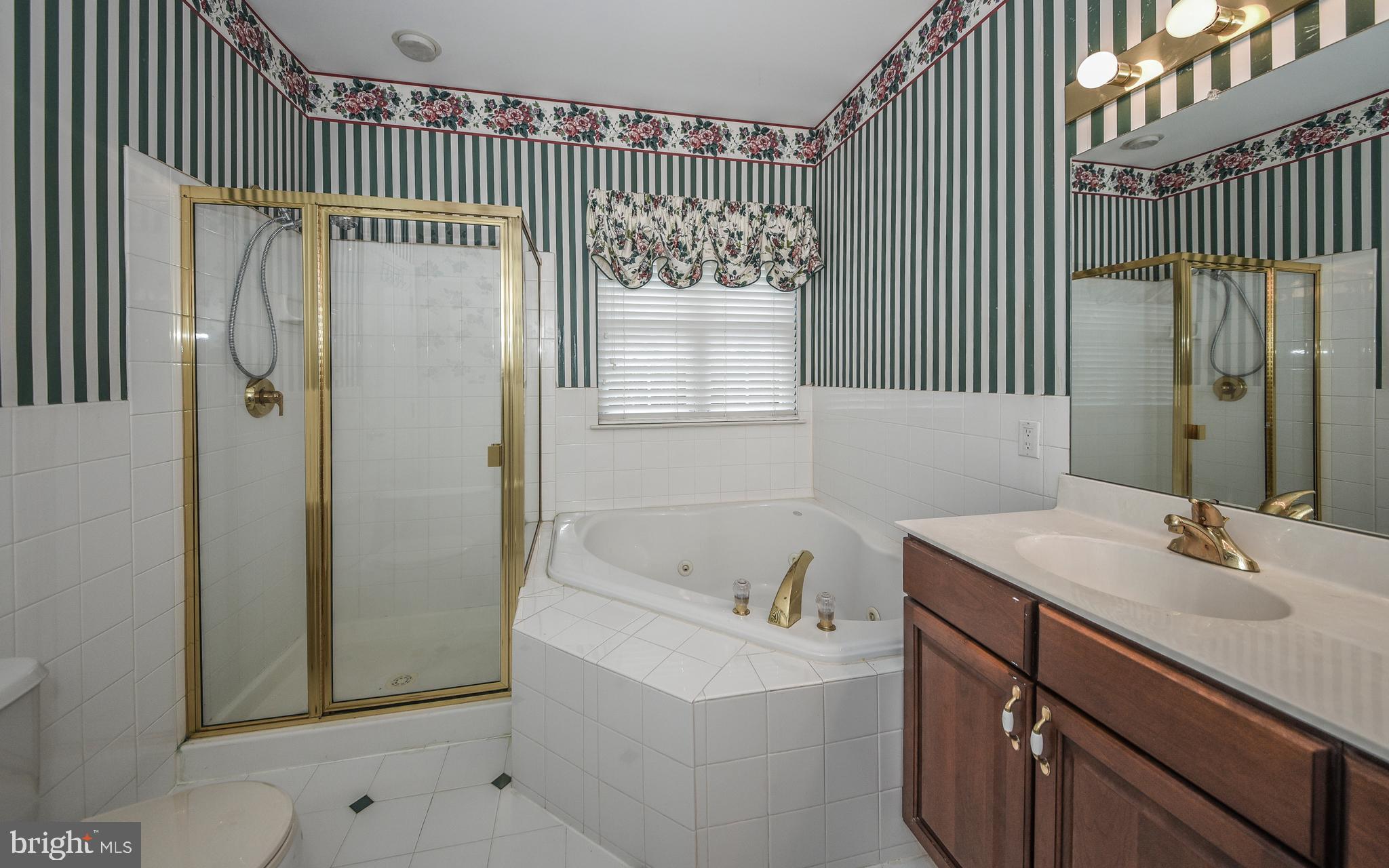 LEGACY OAKS - Residential Lease