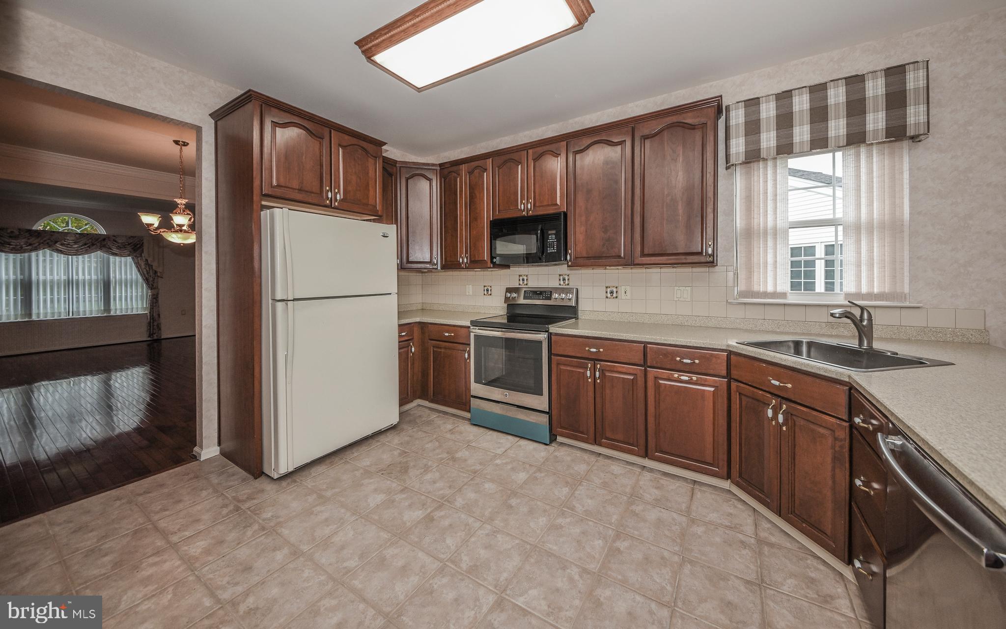 LEGACY OAKS - Residential Lease