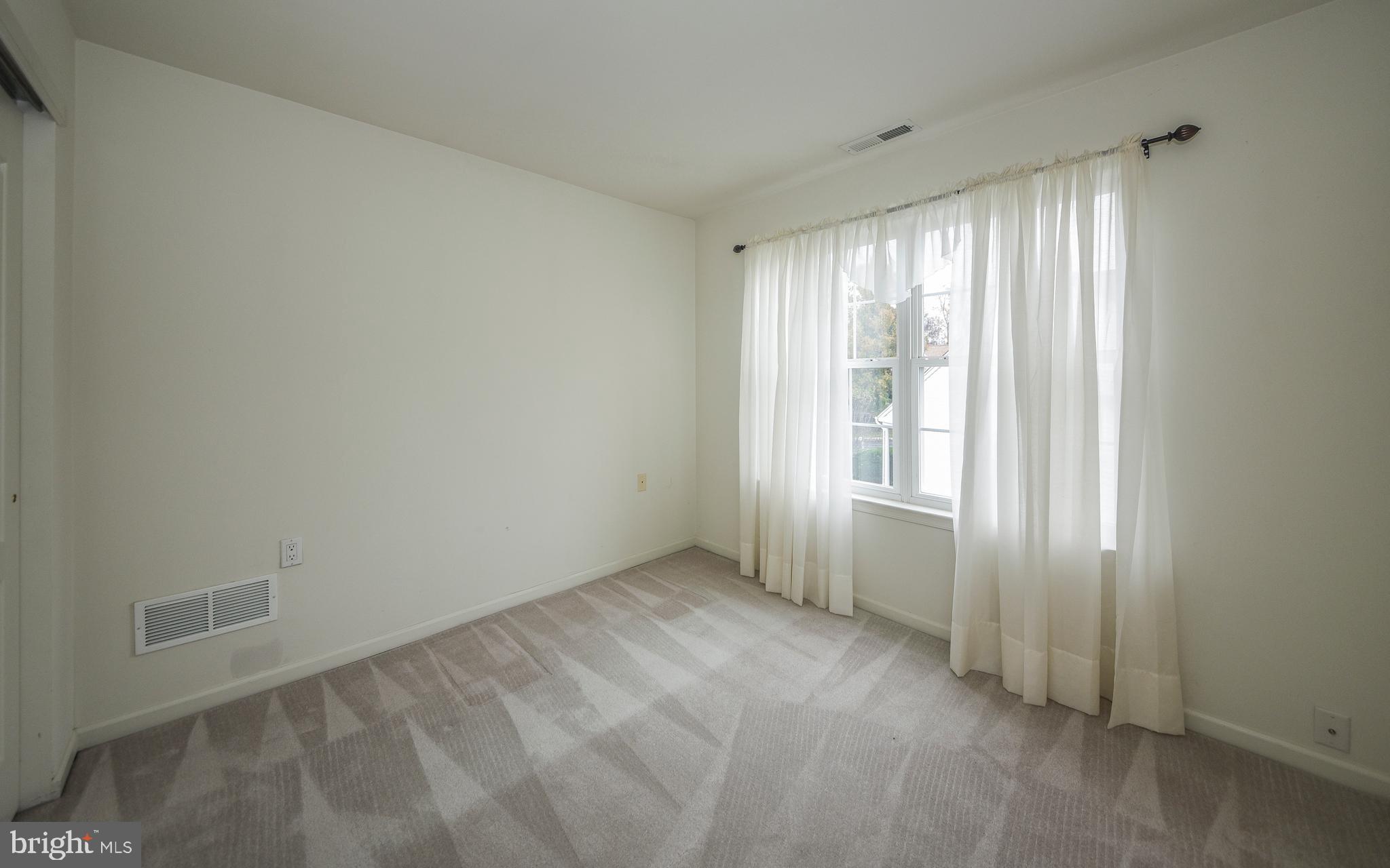 LEGACY OAKS - Residential Lease