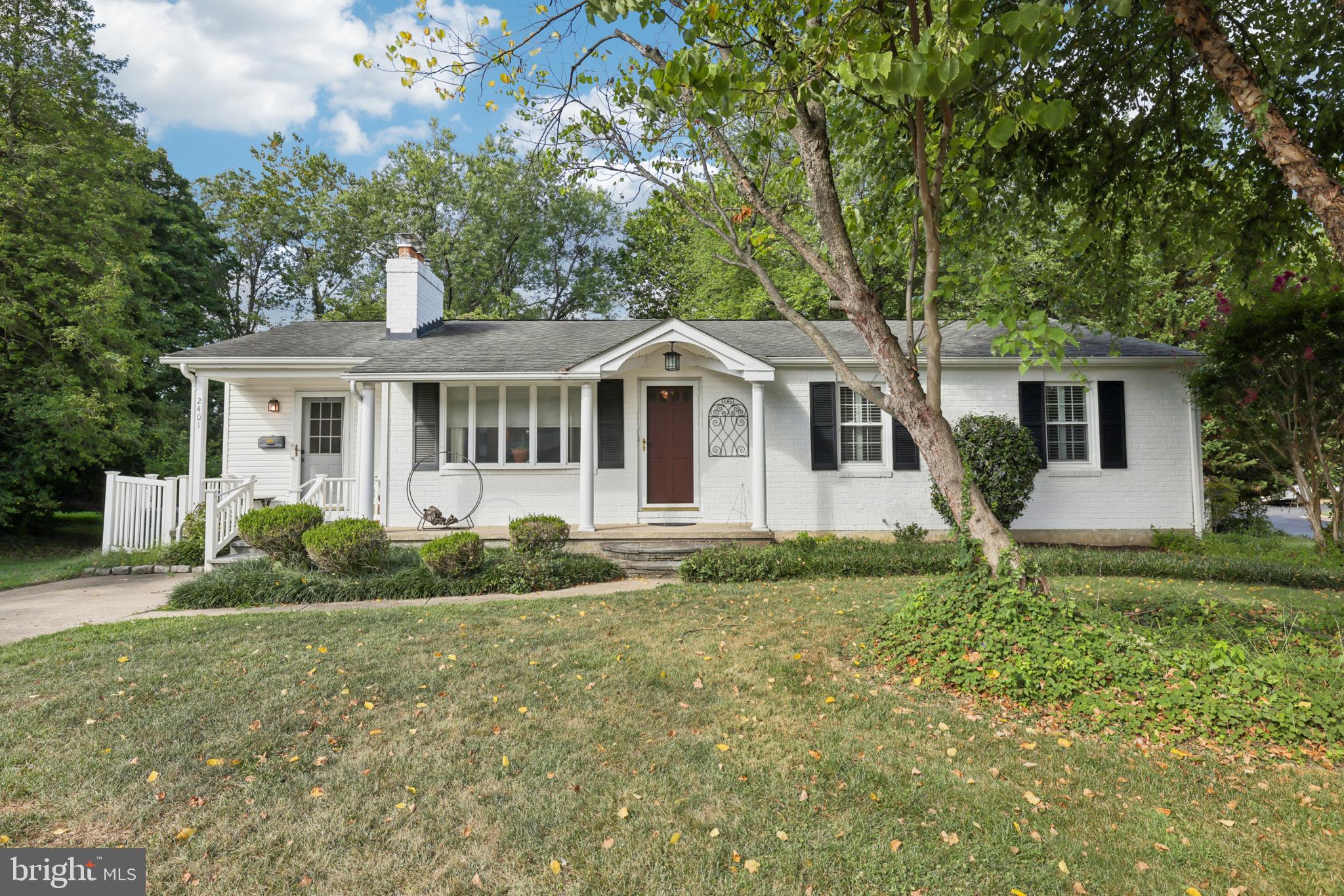 2401 CHETWOOD CIRCLE