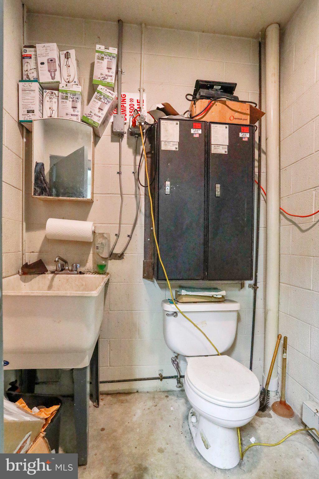 SCOTLAND - Commercial Sale