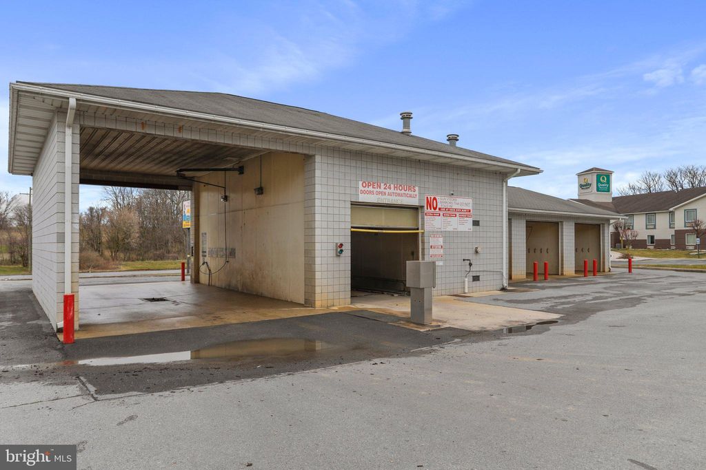 Photo of 1424 Doron Drive #4, CHAMBERSBURG, PA 17202 (MLS # PAFL2018694)