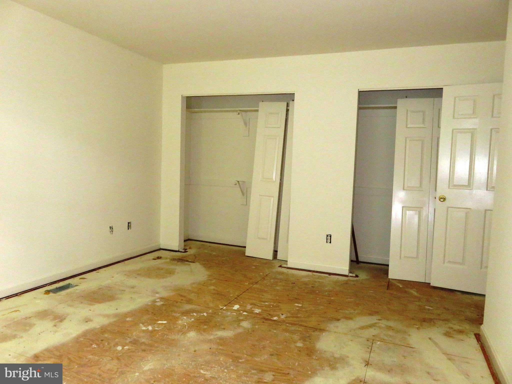 DIVINITY COVE - Residential