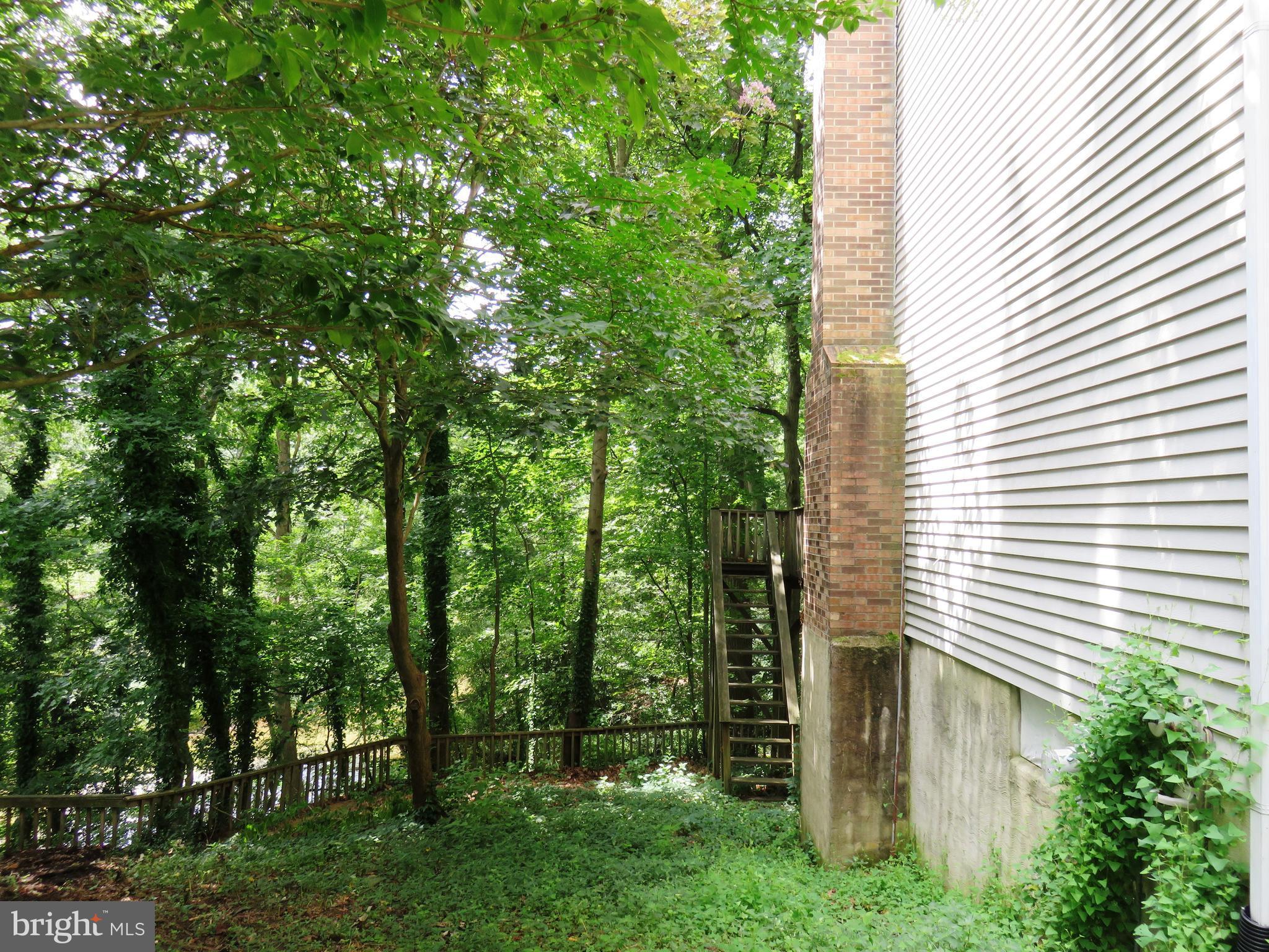 DIVINITY COVE - Residential