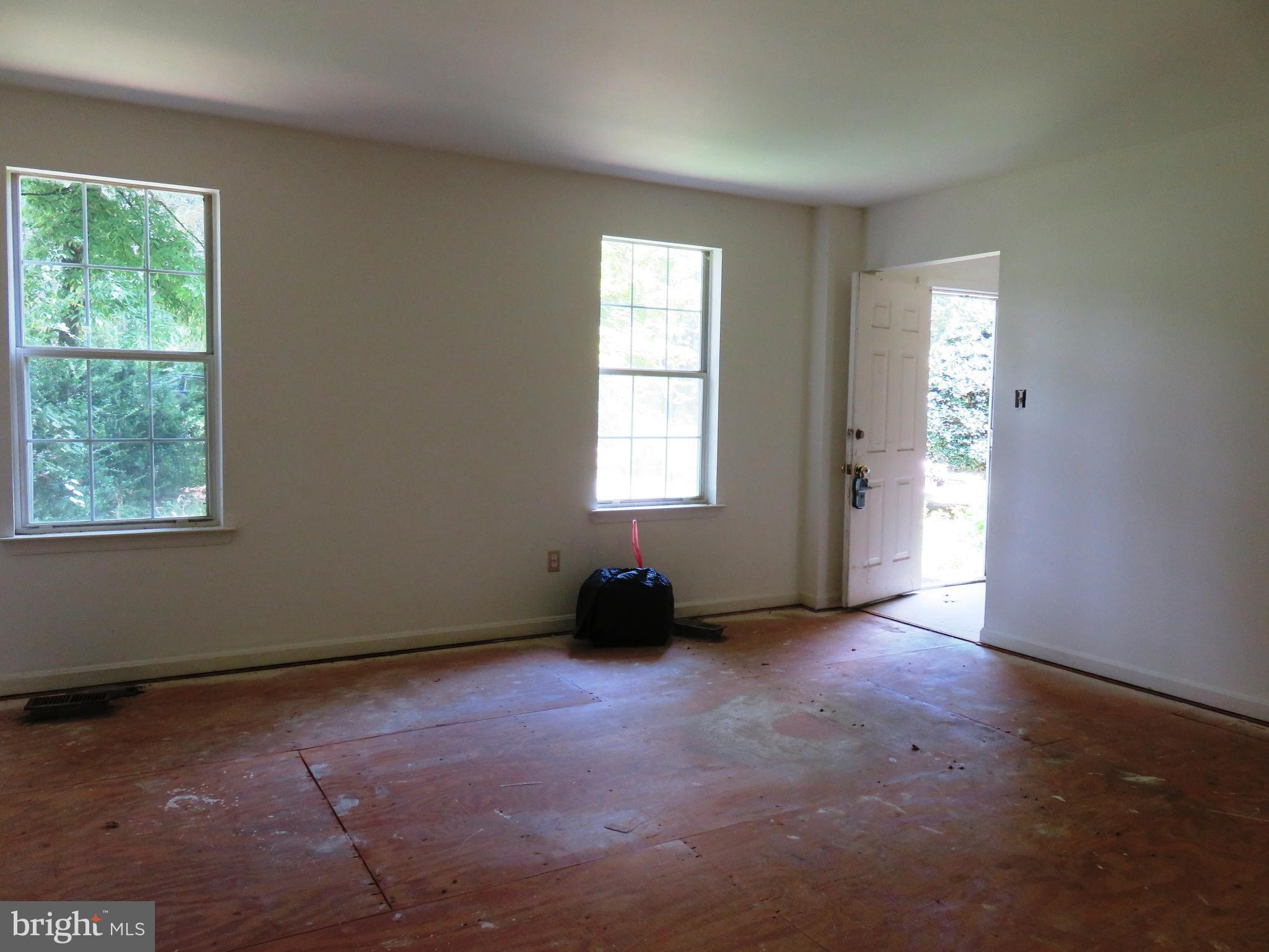 DIVINITY COVE - Residential