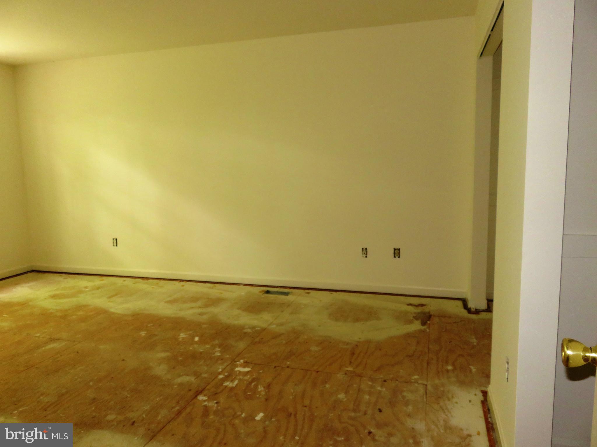 DIVINITY COVE - Residential