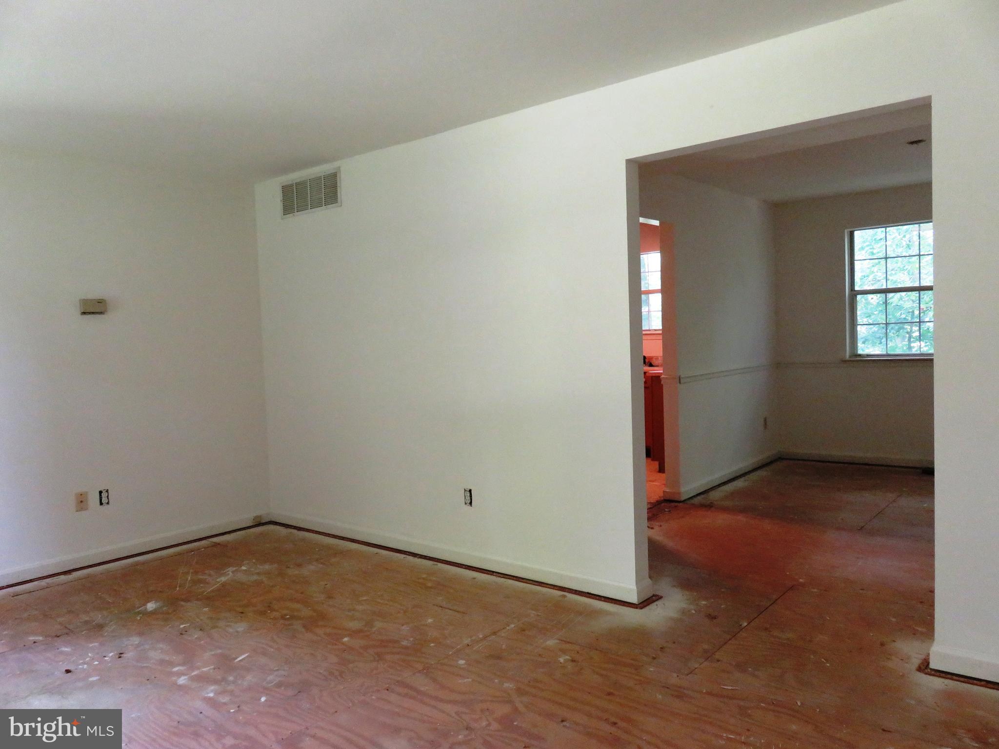 DIVINITY COVE - Residential