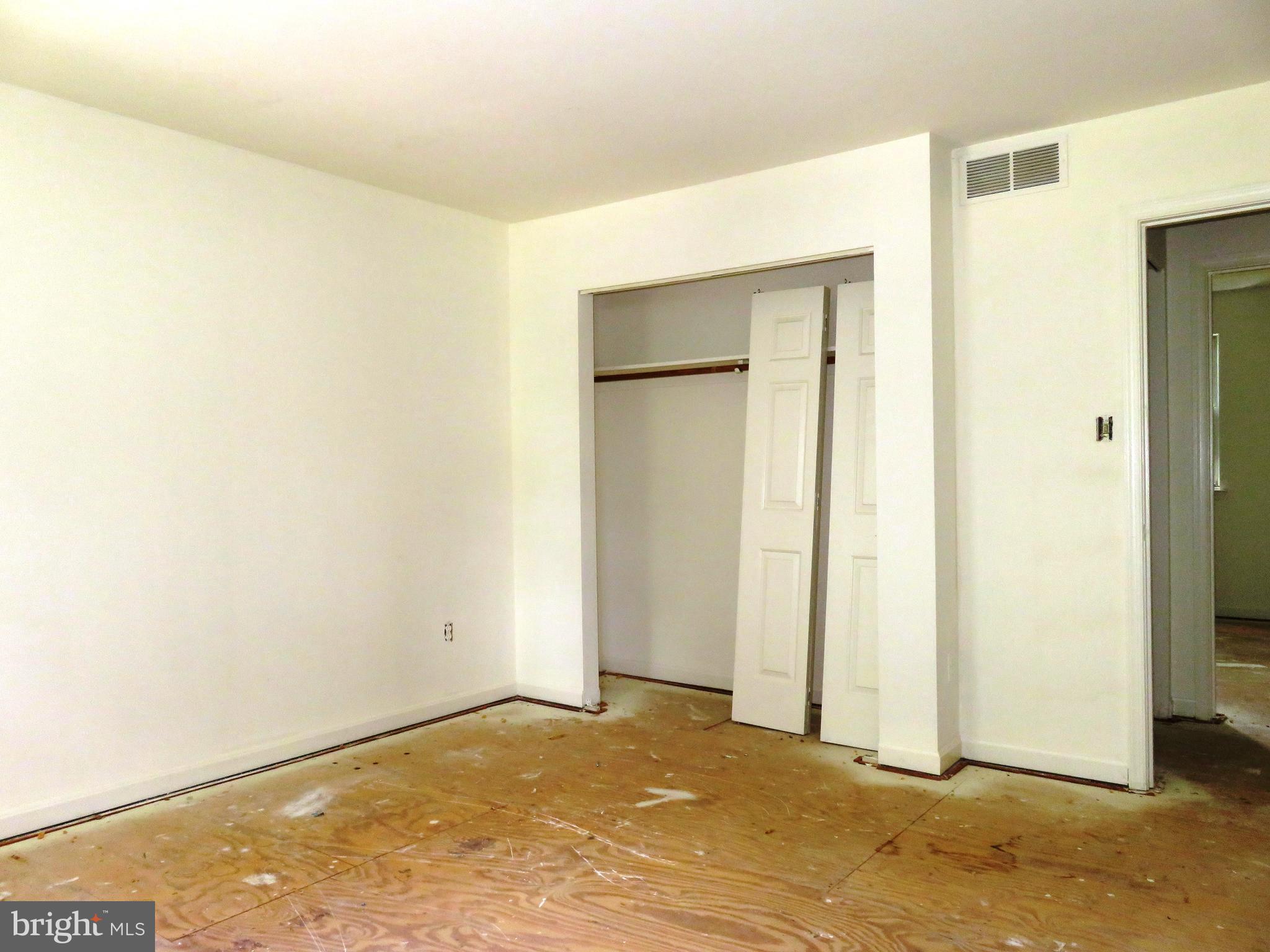 DIVINITY COVE - Residential