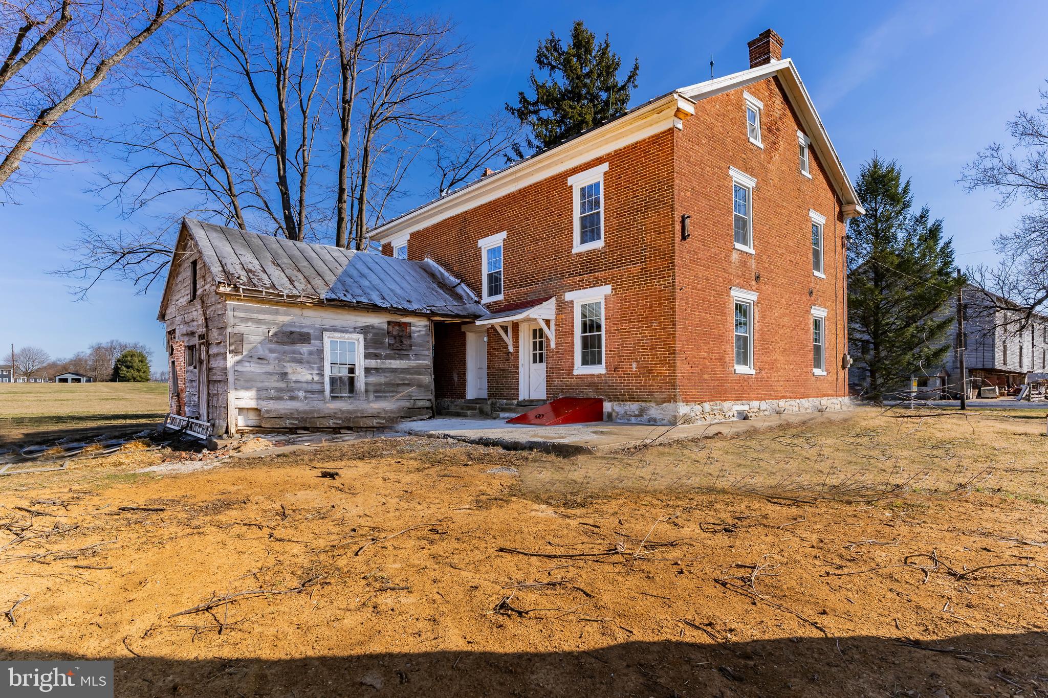 320 S MIDDLESEX ROAD