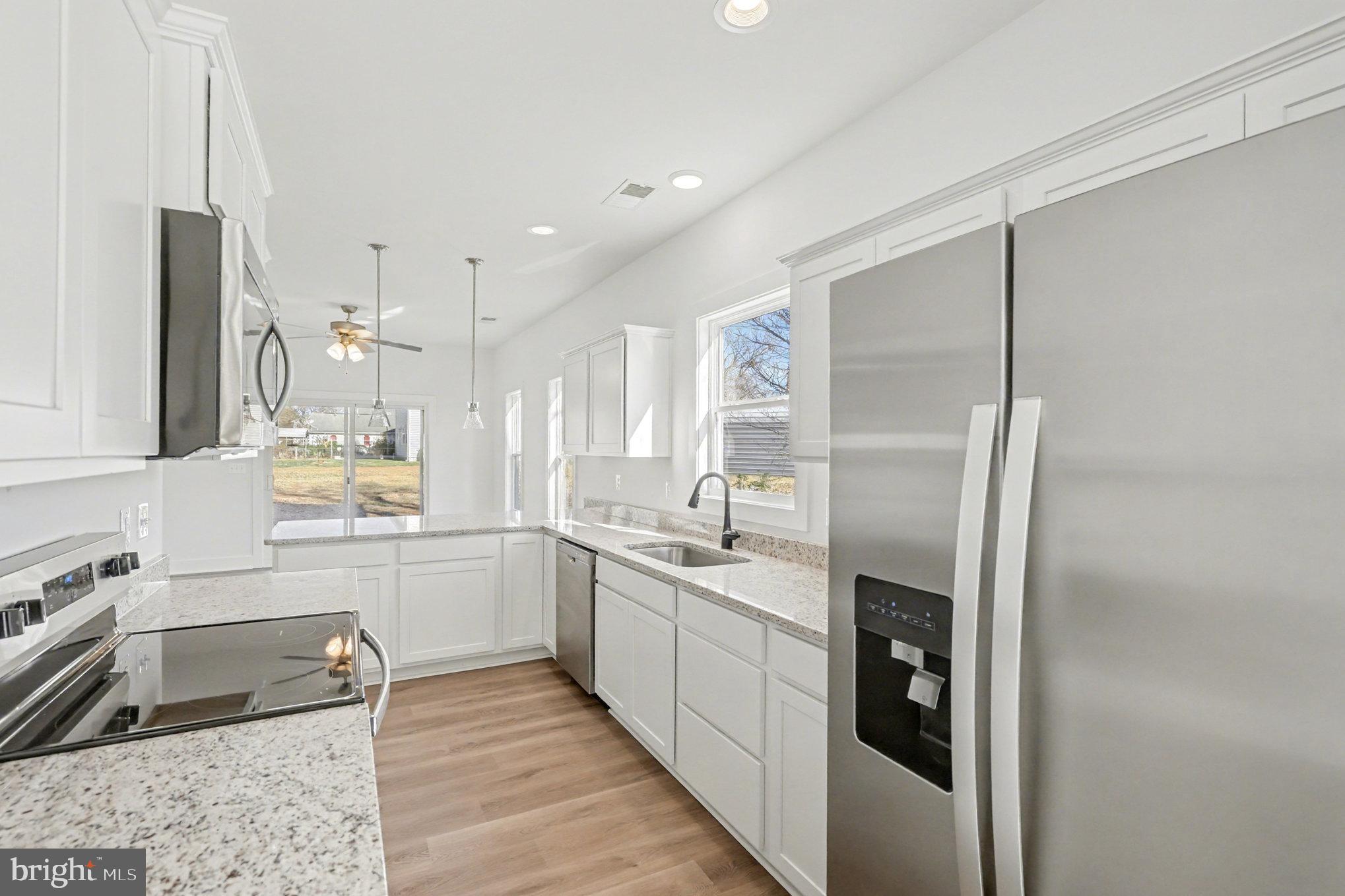 BROOKFIELD - Residential