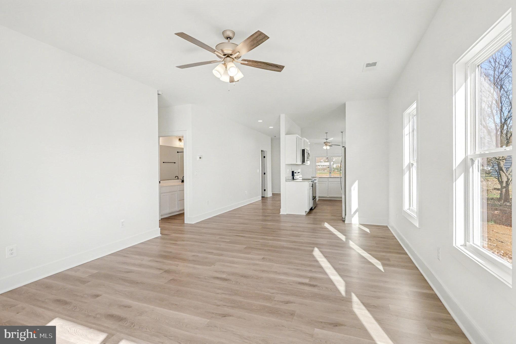 BROOKFIELD - Residential