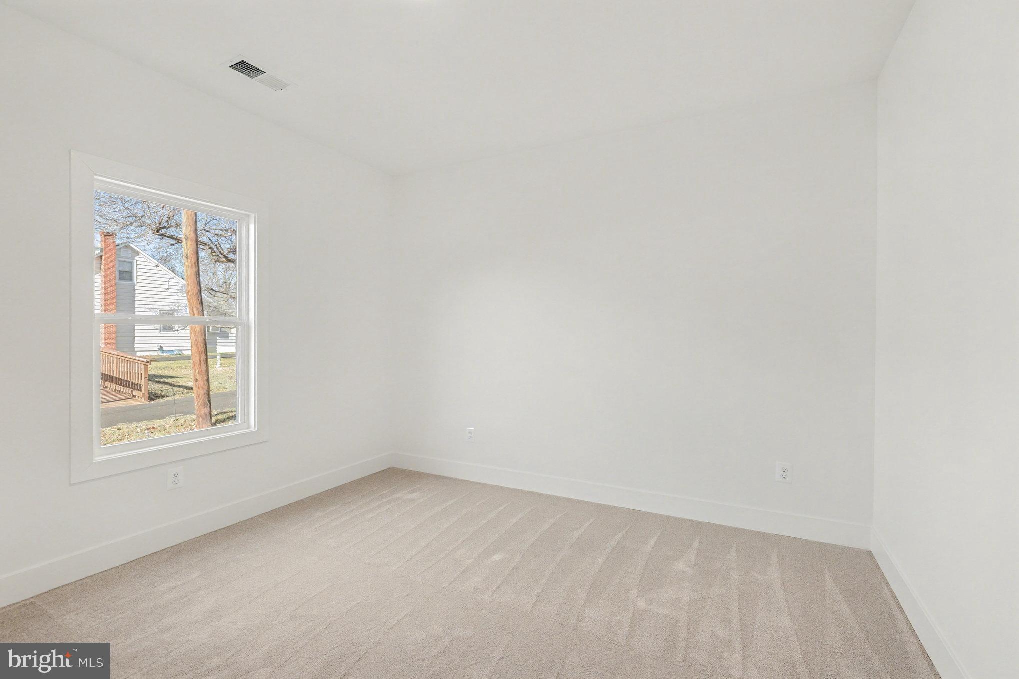 BROOKFIELD - Residential