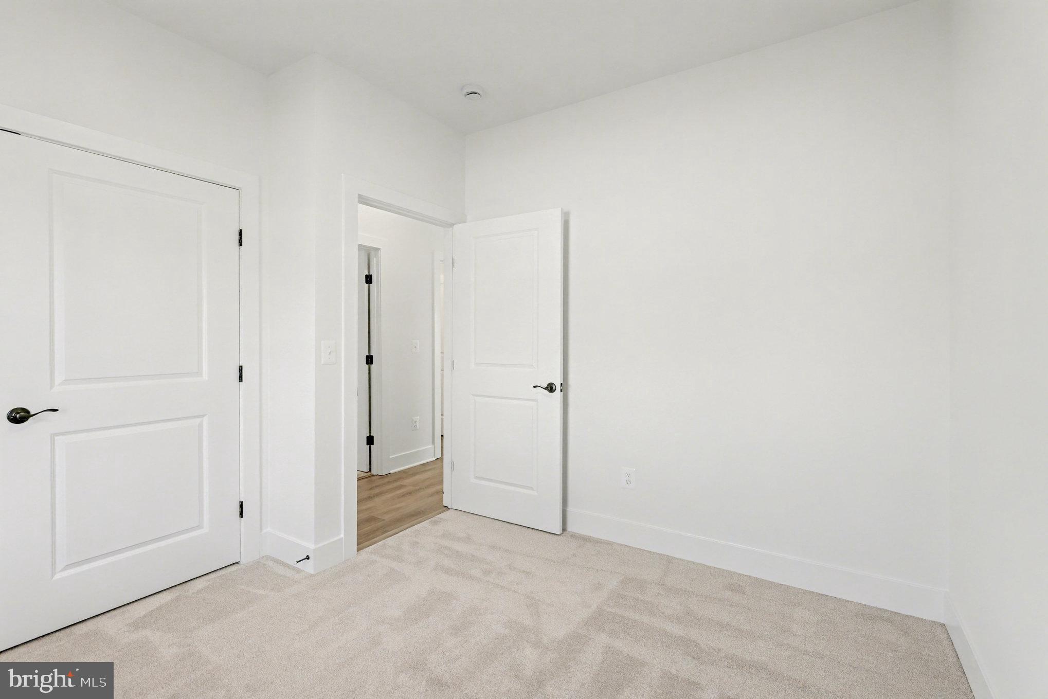 BROOKFIELD - Residential