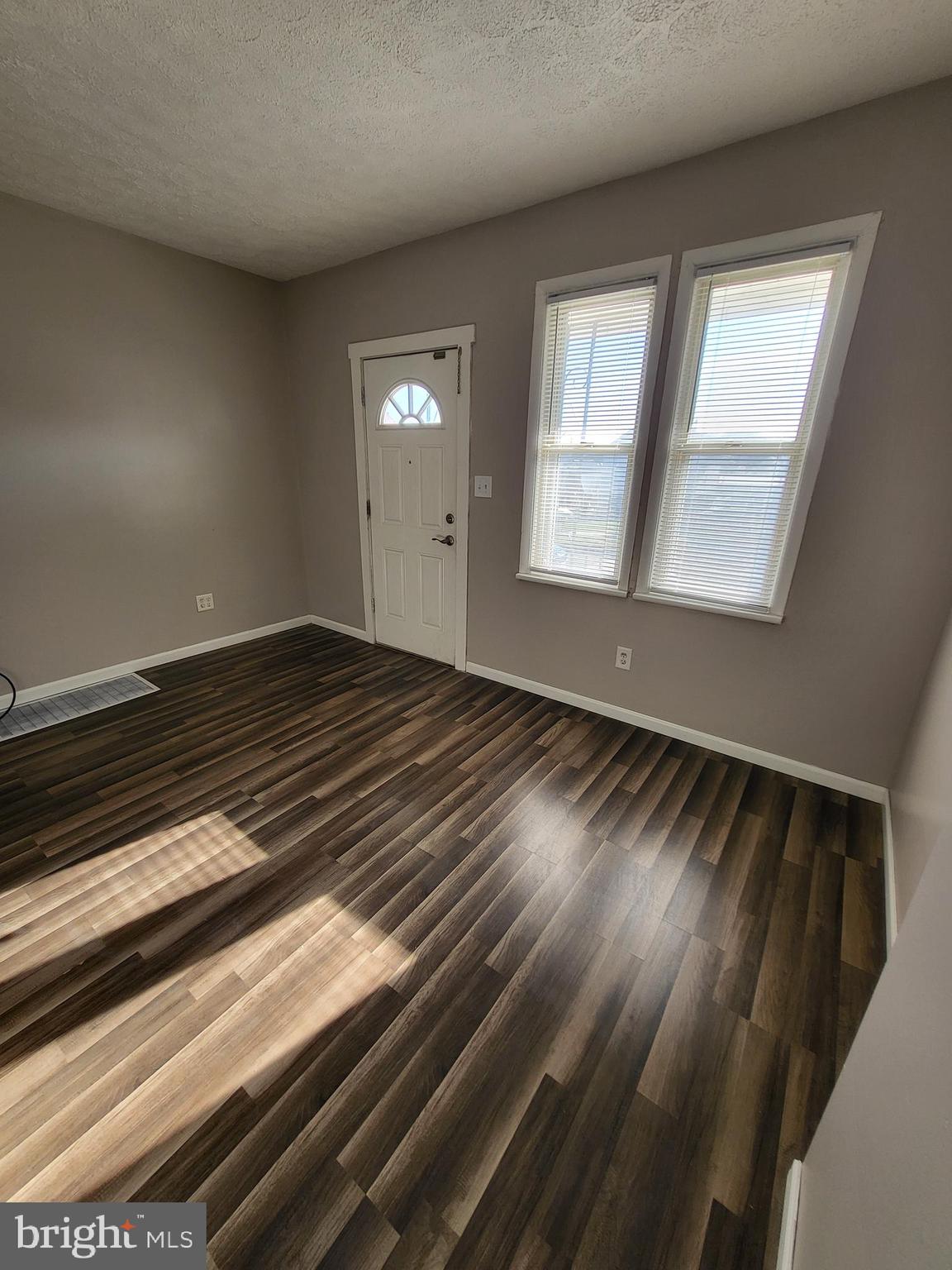 NORTH END - Residential