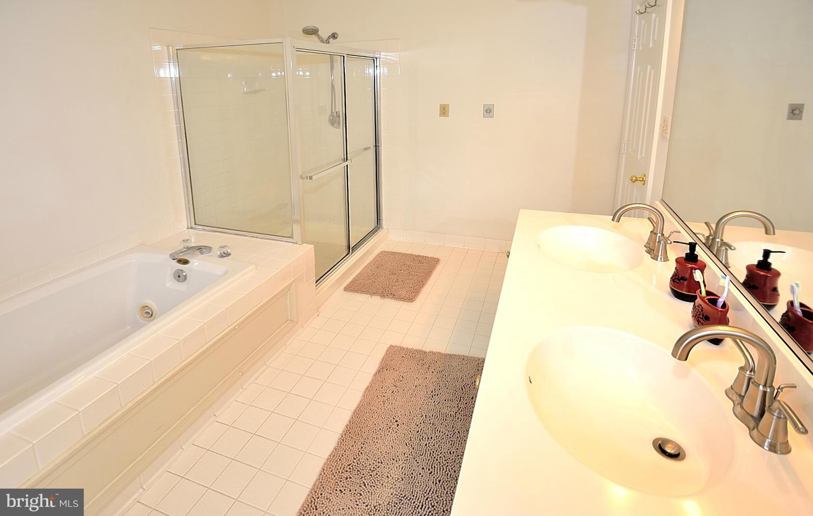 CENTRE RIDGE - Residential Lease