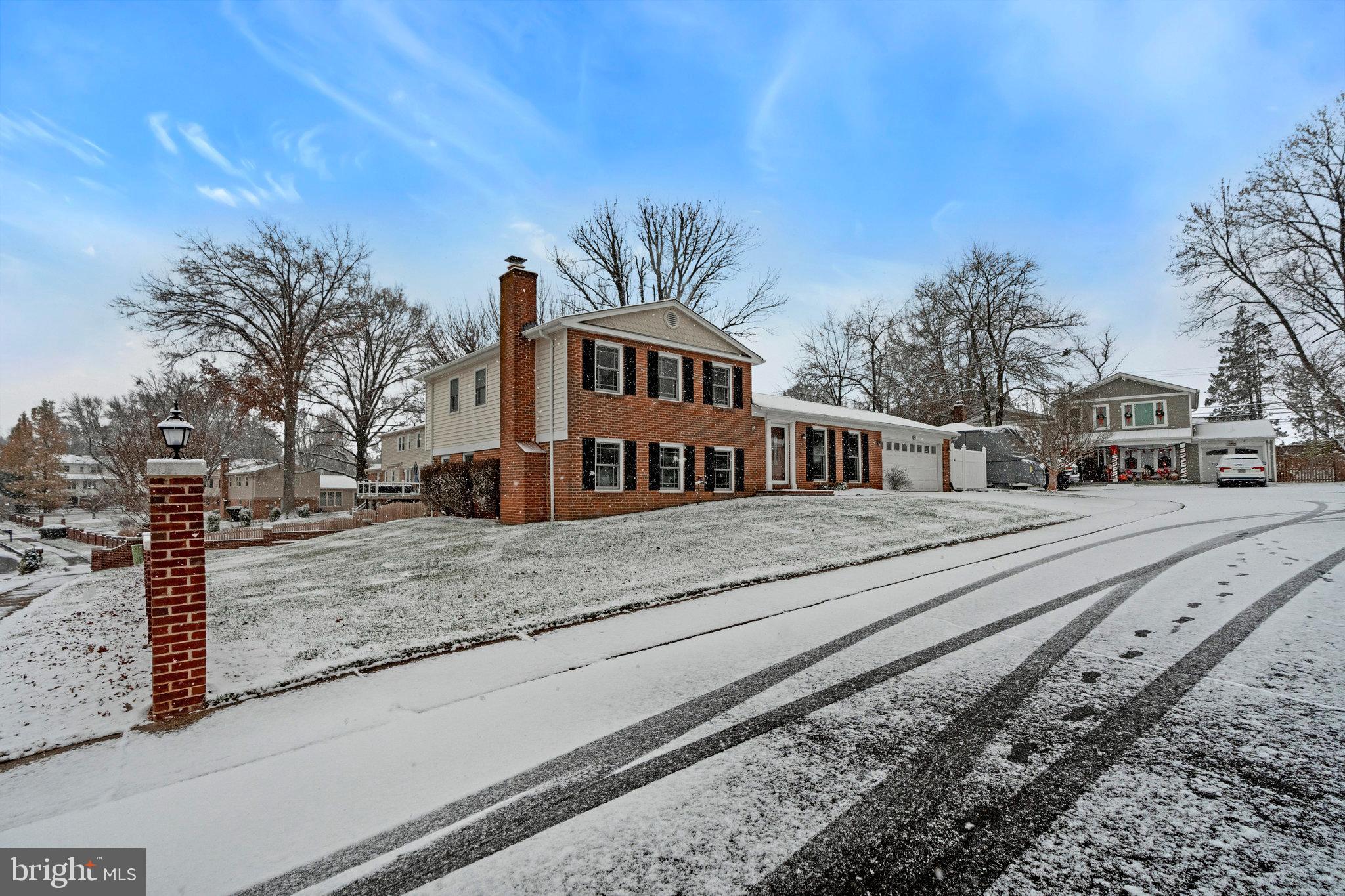 1828 SAINT ROMAN DRIVE