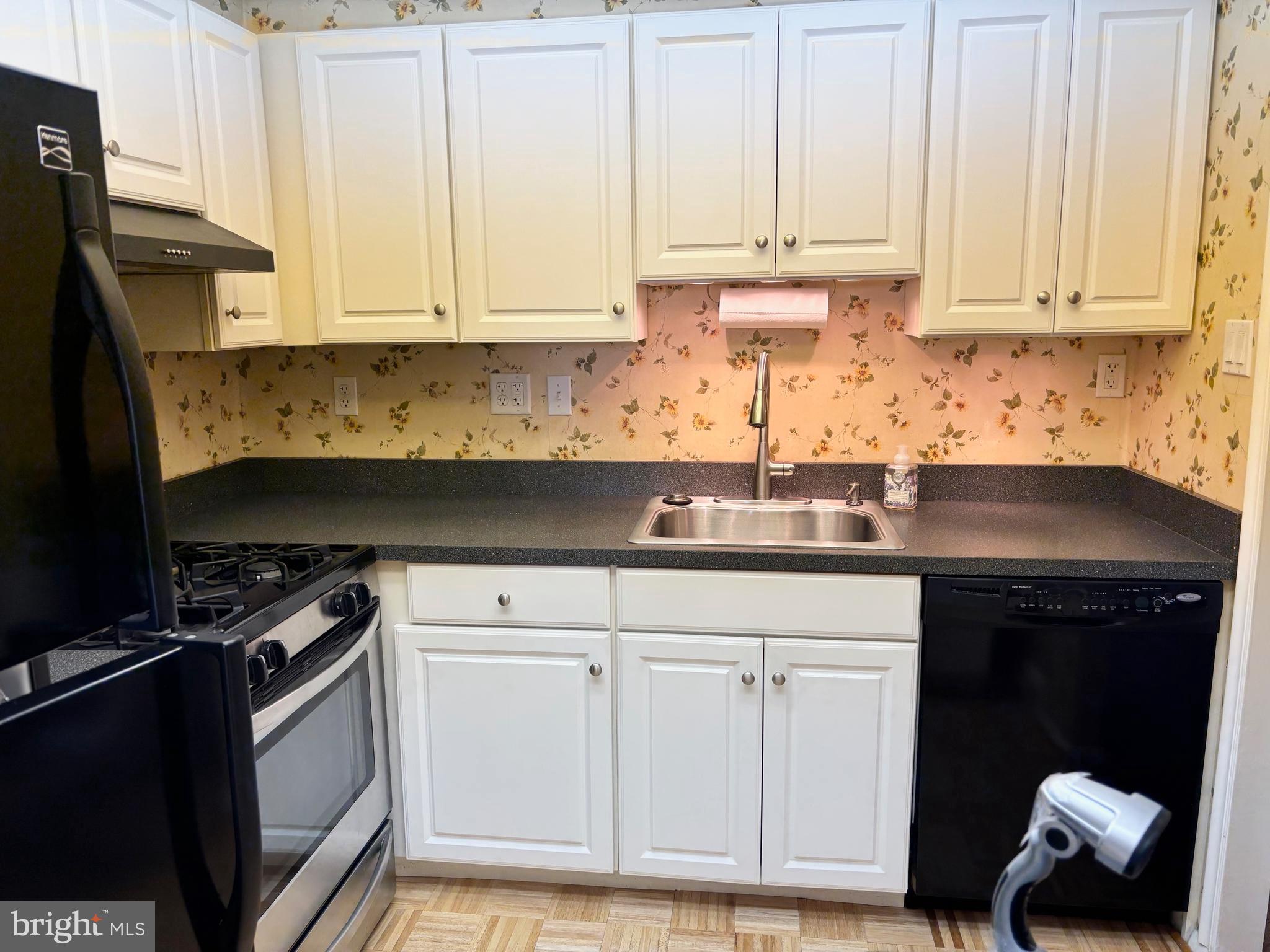 MODENA PARK - Residential