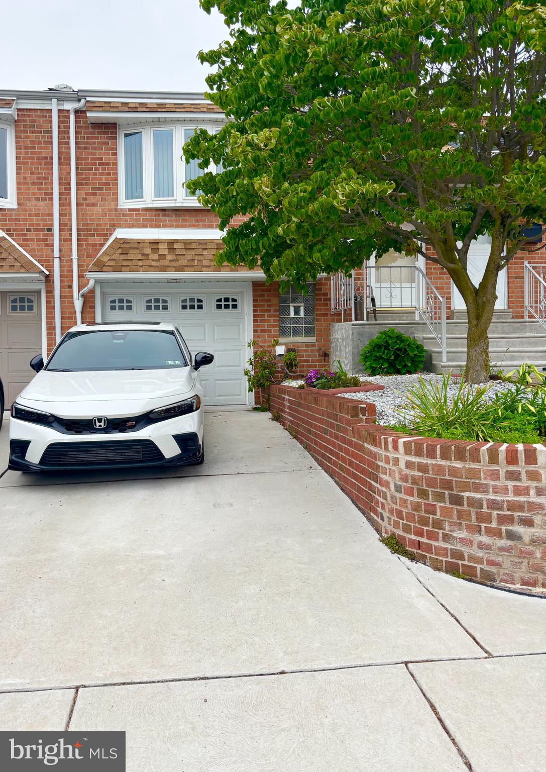 Nice Rancher, features Living Room/ Dining Room combo; Dining room w/ c/f; Kitchen w/ hardwood parquet flooring, newer refrigerator (7yrs), new faucet, GD, Microwave, newer stove/oven ( 7 yrs); 2 nice sized Bedrooms w/ c/fs; Rec Room in basement, with access to rear fenced yard, entrance to attached garage and front driveway, 2nd refrigerator; Laundry room with newer washer (3 yrs) & dryer ( 7yrs); Remodeled Powder room. Features new RHEEN HVAC system (4 yrs); newer shingle roof (12yrs). 40" flat screen TV w/ stand, Armoire, newer front Bow window ( 5yrs). Outlet hookups for cable throughout the house, also has roof antenna ( for digital viewing if applicable).