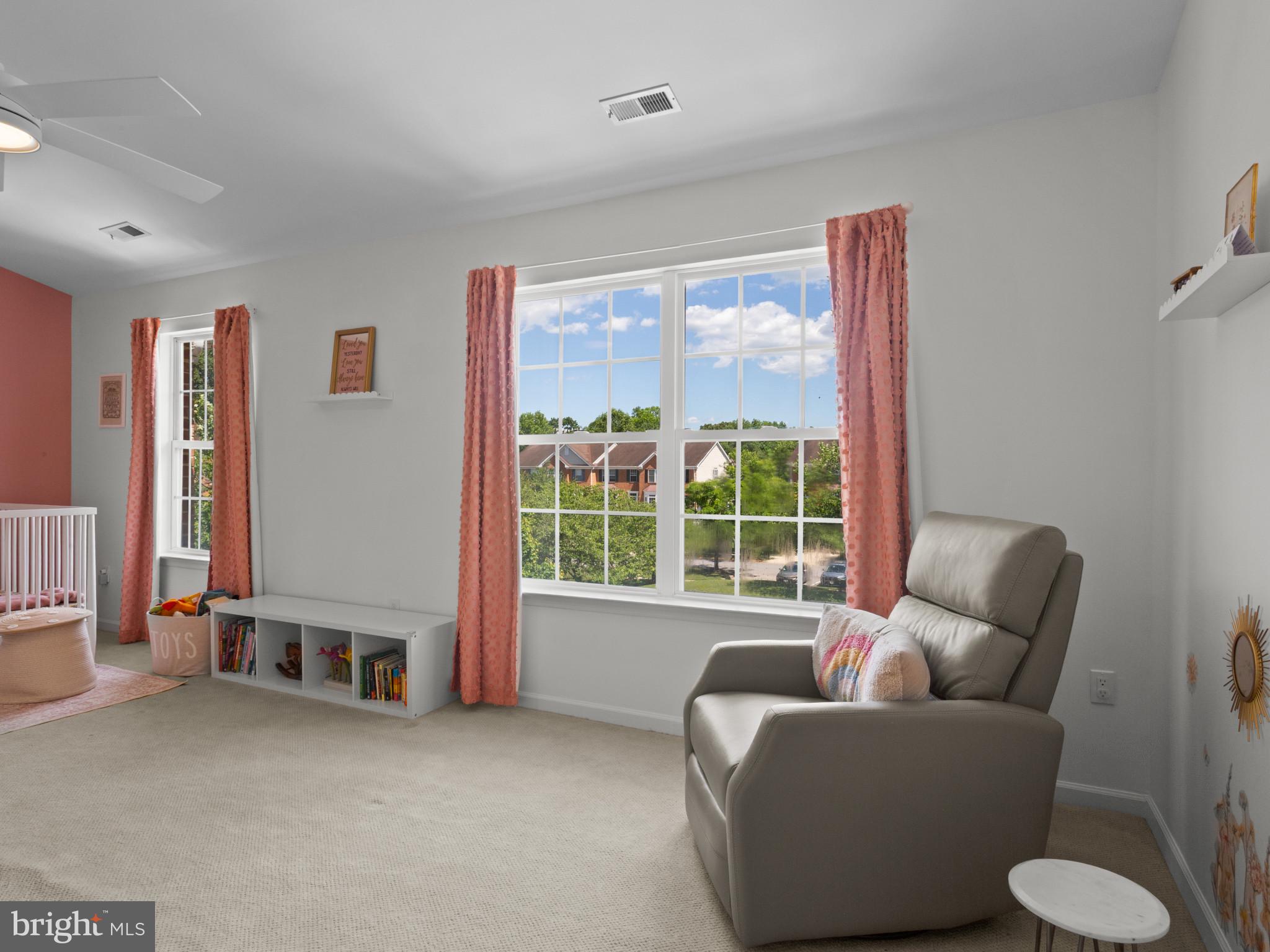 SOUTH RIVER COLONY - Residential