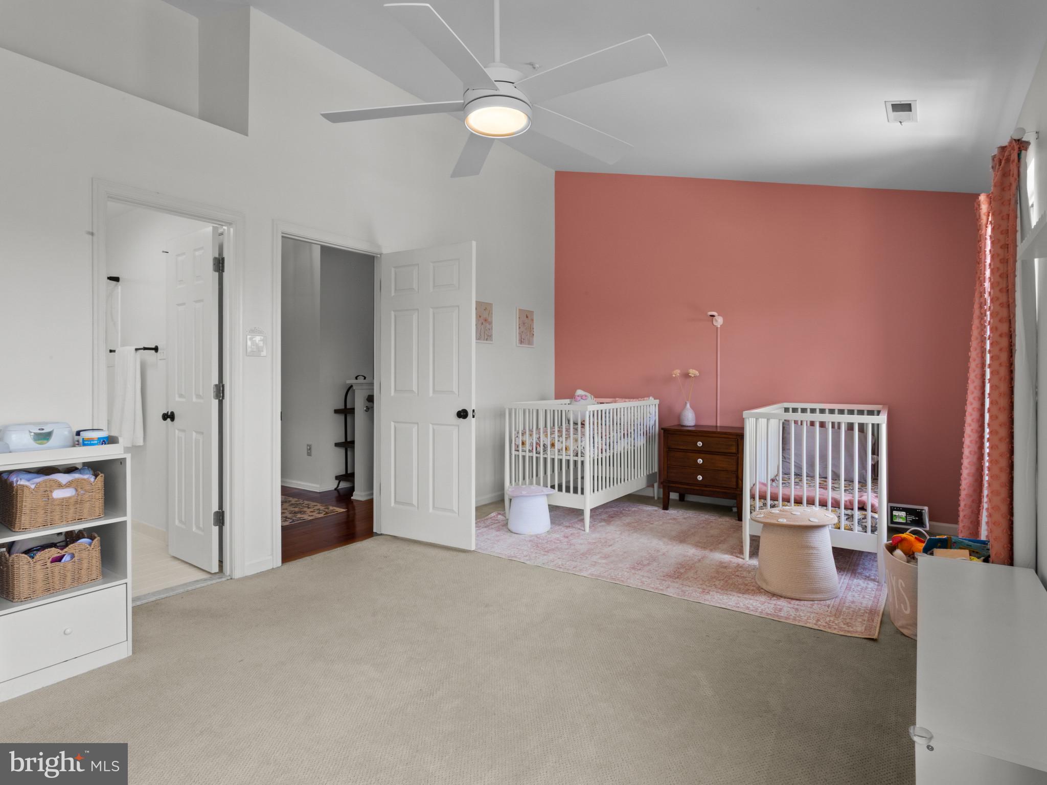 SOUTH RIVER COLONY - Residential