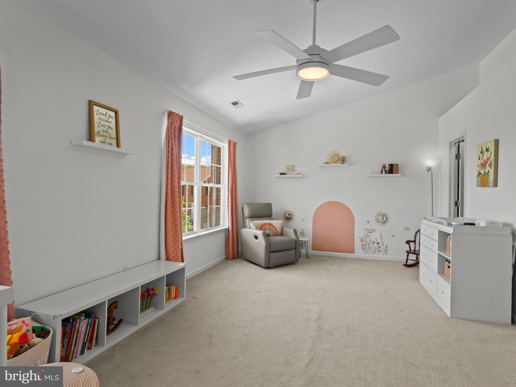 SOUTH RIVER COLONY - Residential
