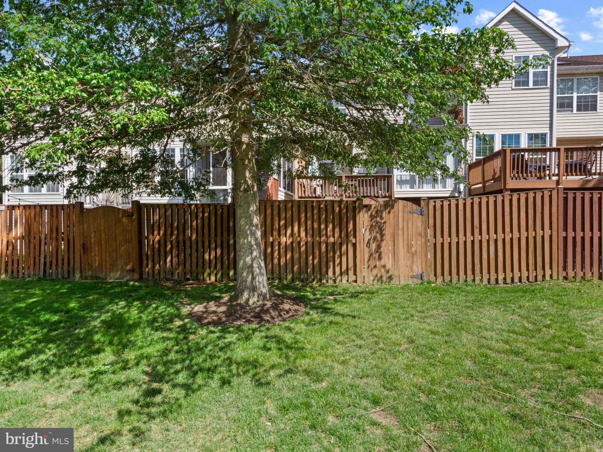 SOUTH RIVER COLONY - Residential