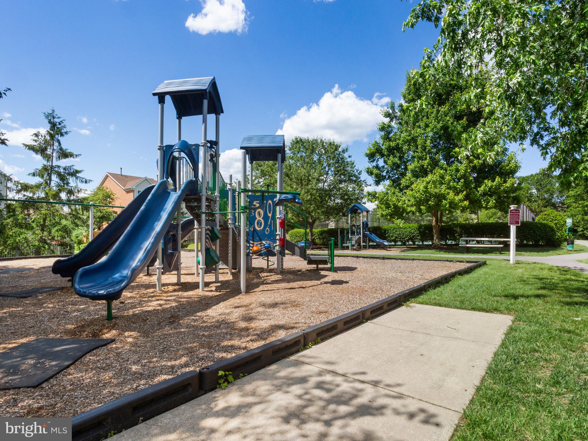 SOUTH RIVER COLONY - Residential